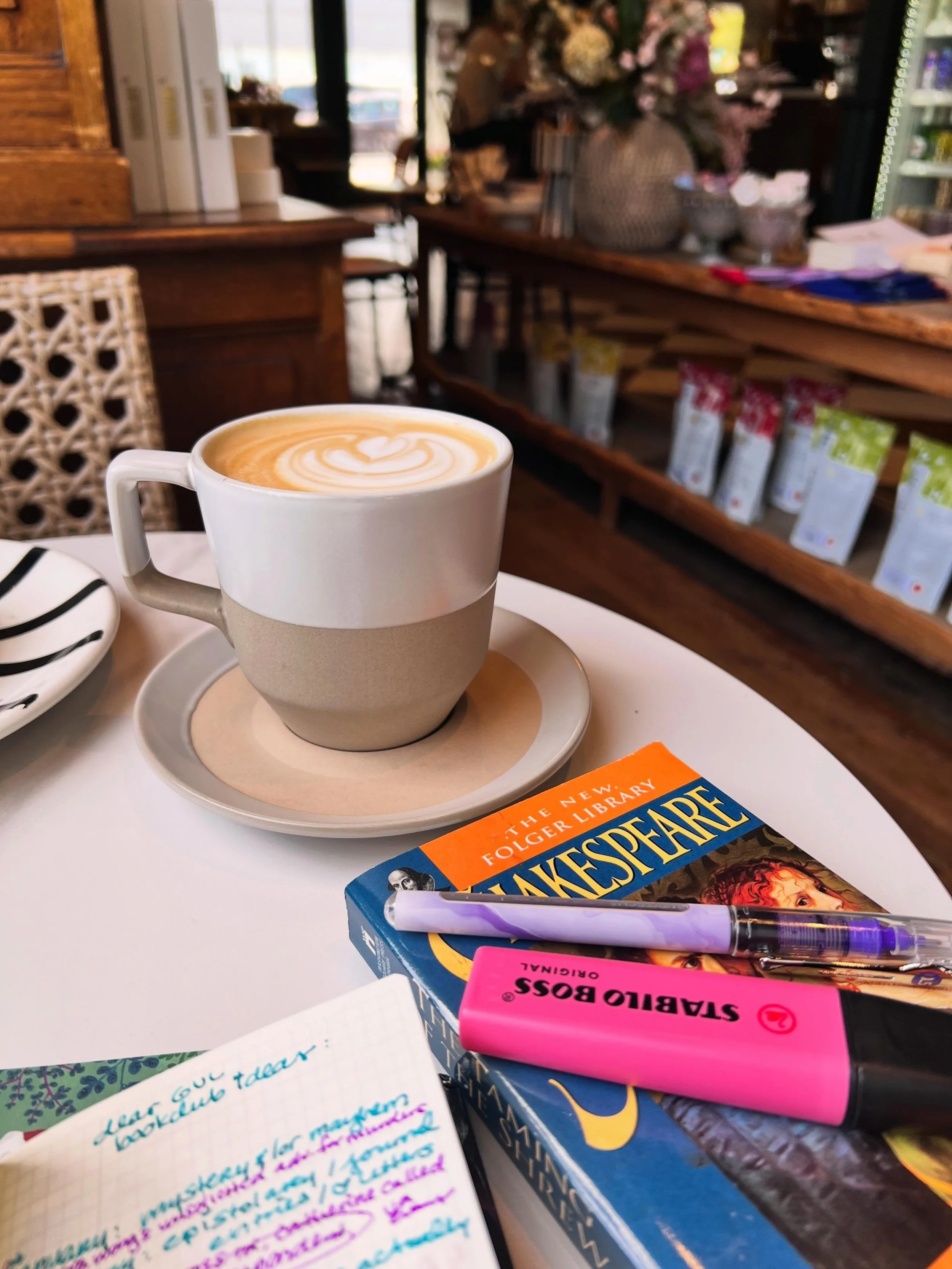 ✨☕️ just me and a recent cappuccino at a beautiful fave coffee shoppe downtown. ☕️✨
🥰
i was between auditions &amp; living my best life, obviously. 
😎
hope you have a spectacular wednesday!!
caffeinated and ready for good news,
💖xo,
*hallie 🤓
&bu