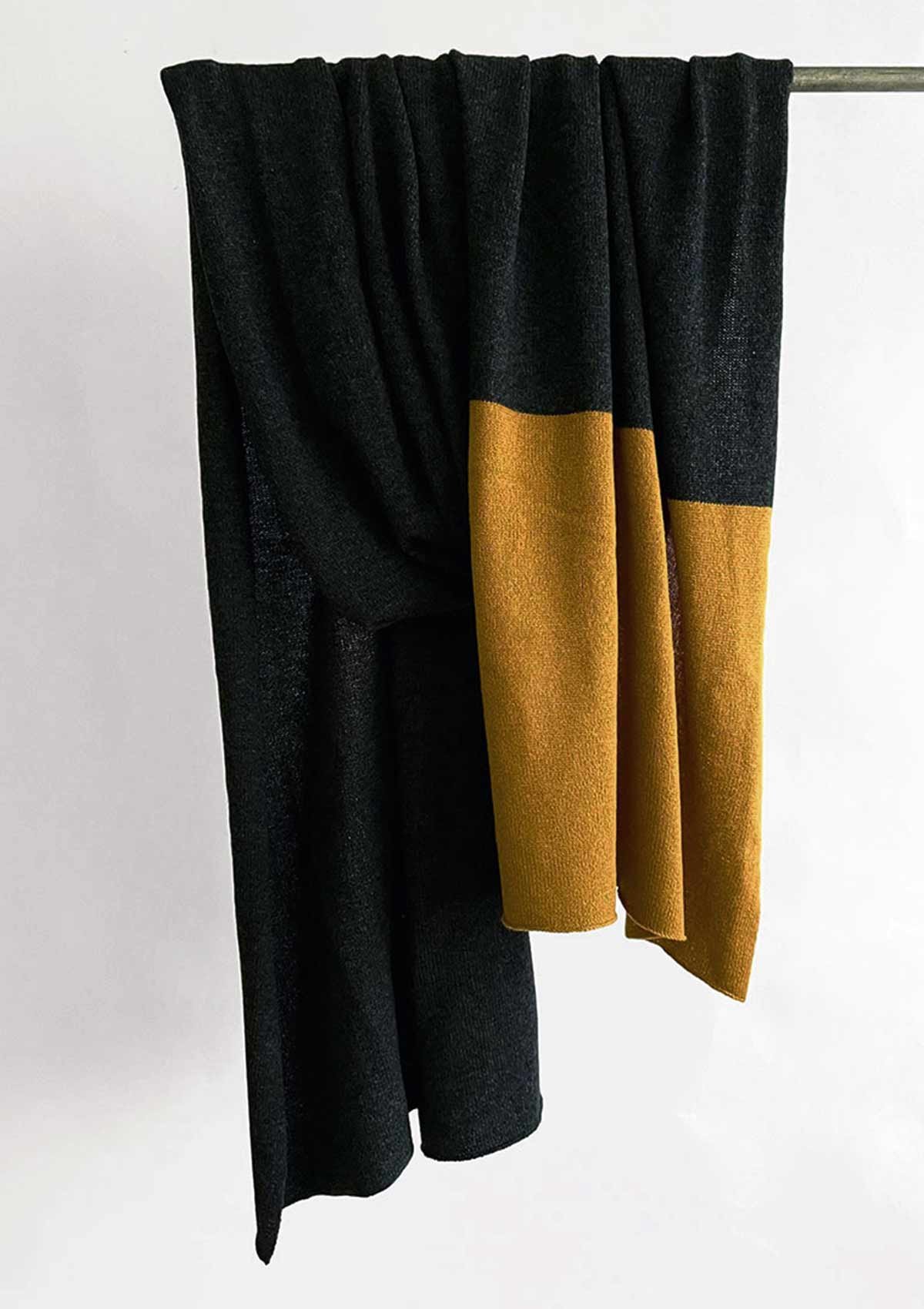 LEOPHIL-charcoal-knit-shawl-cashmere.jpg