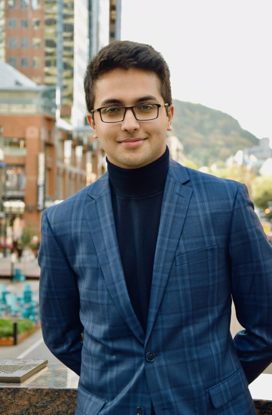 Sarim - Headshot.jpg