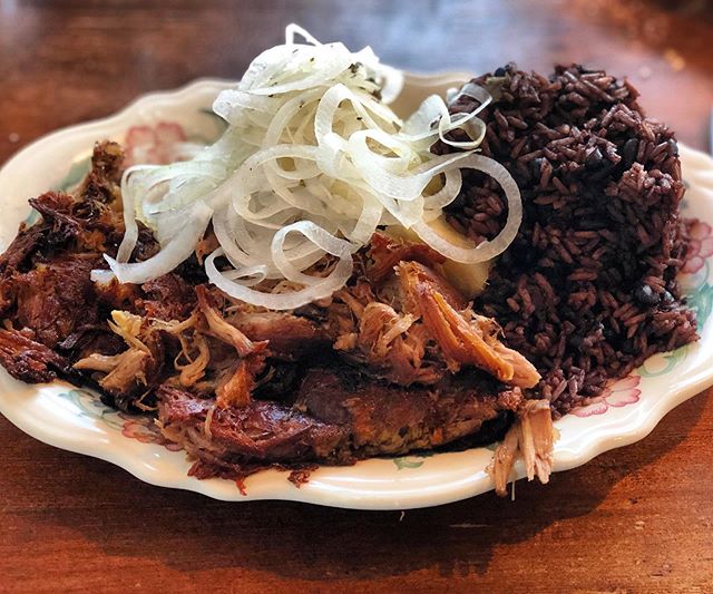 If ever you&rsquo;re in Silverlake + craving some killer #cubanfood , the roast pork (#lechonasado ) and the fricase de pollo @cochinitola are on point! We&rsquo;ve been eating here for decades and keep coming back for these two dishes. The complimen