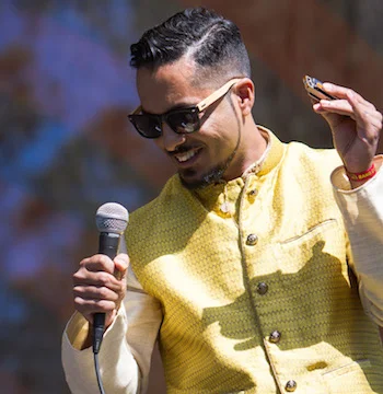 Aki Kumar Aki Goes to Bollywood
