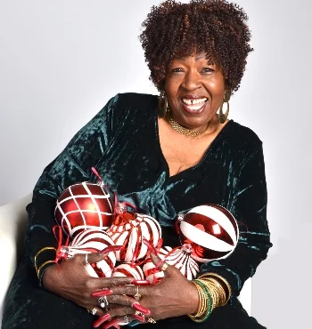 The Dynamic Miss Faye Carol