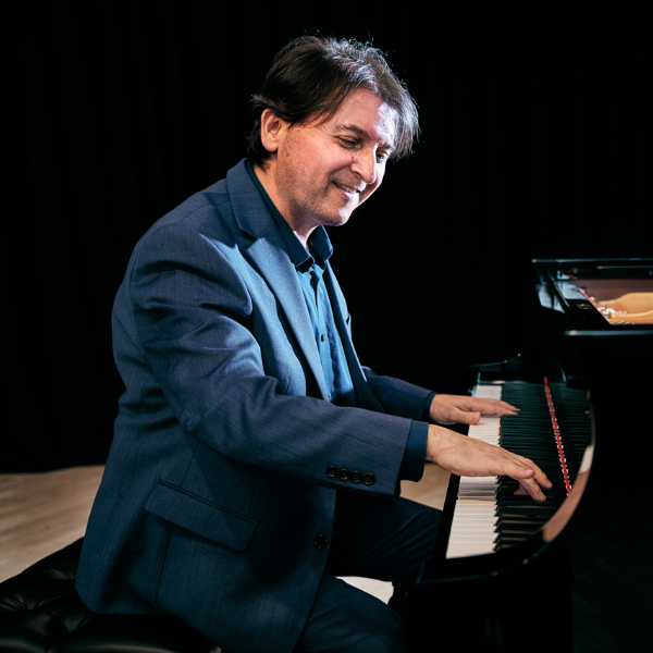 Tamir Hendelman