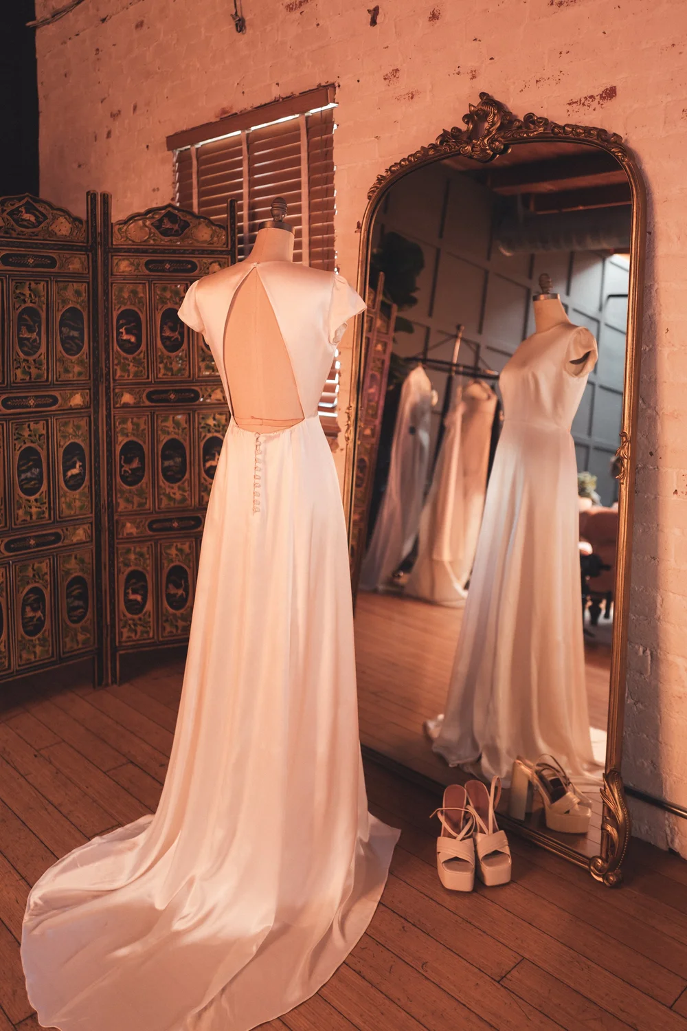 Wedding photography at Carondelet House near MacArthur Park