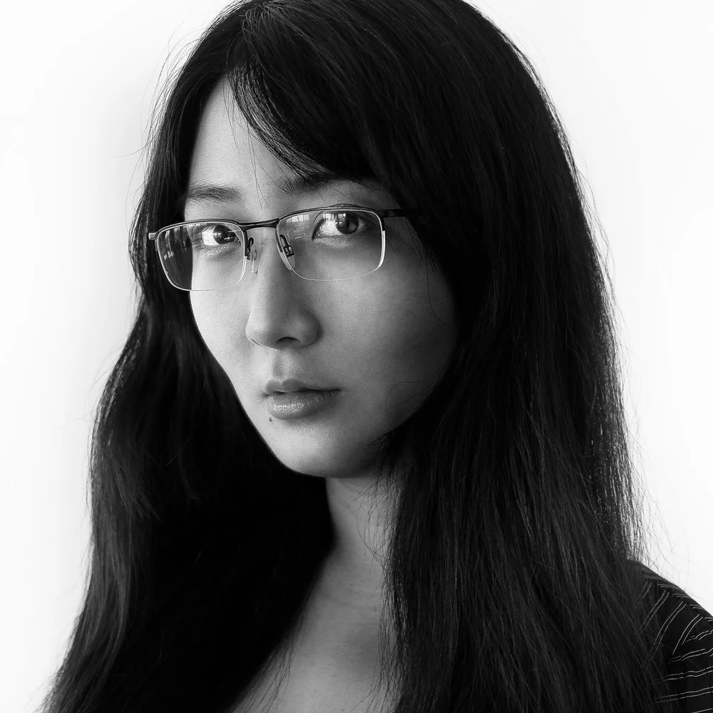 Portrait of Alli Jiang, Master Photographer at Lulan Studio
