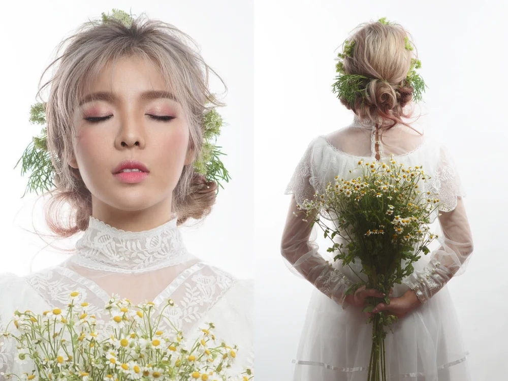Portrait of a bride with a flower crown, seen from the front and from behind