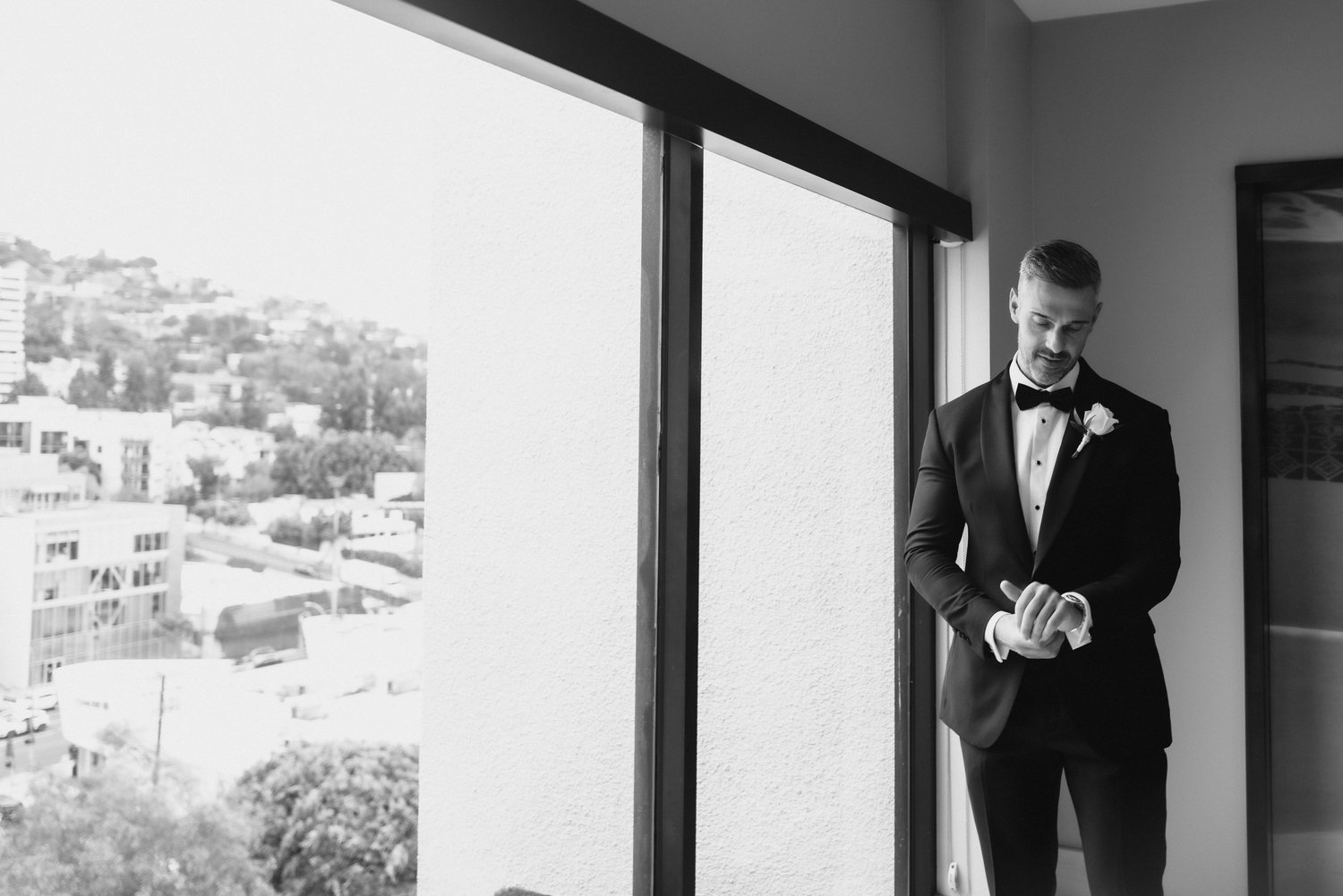 LACMA Urban Light elopement by Lulan Studio