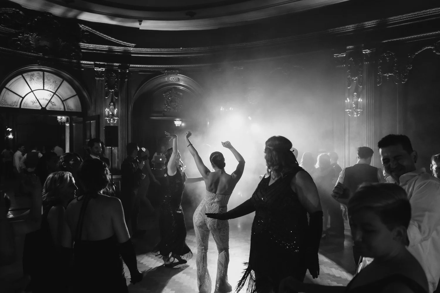 Los Angeles Theatre wedding by Lulan Studio