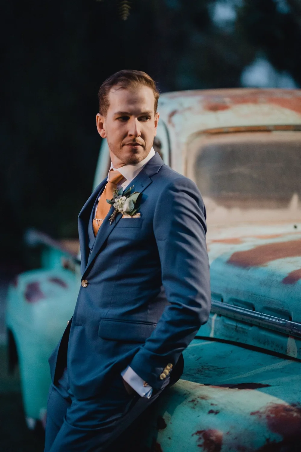 Same-sex wedding photographed by Lulan Studio