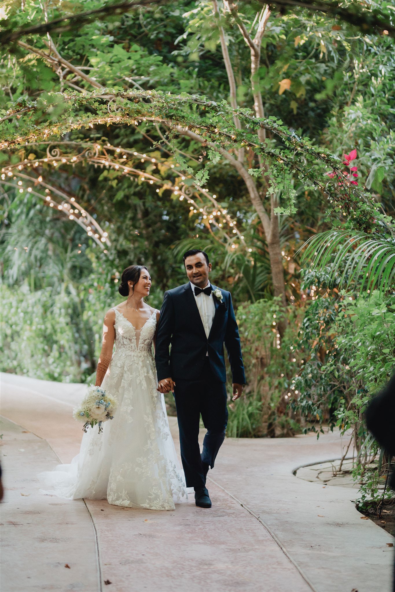 Bride &amp; Groom Wedding Portrait by Lulan Studio