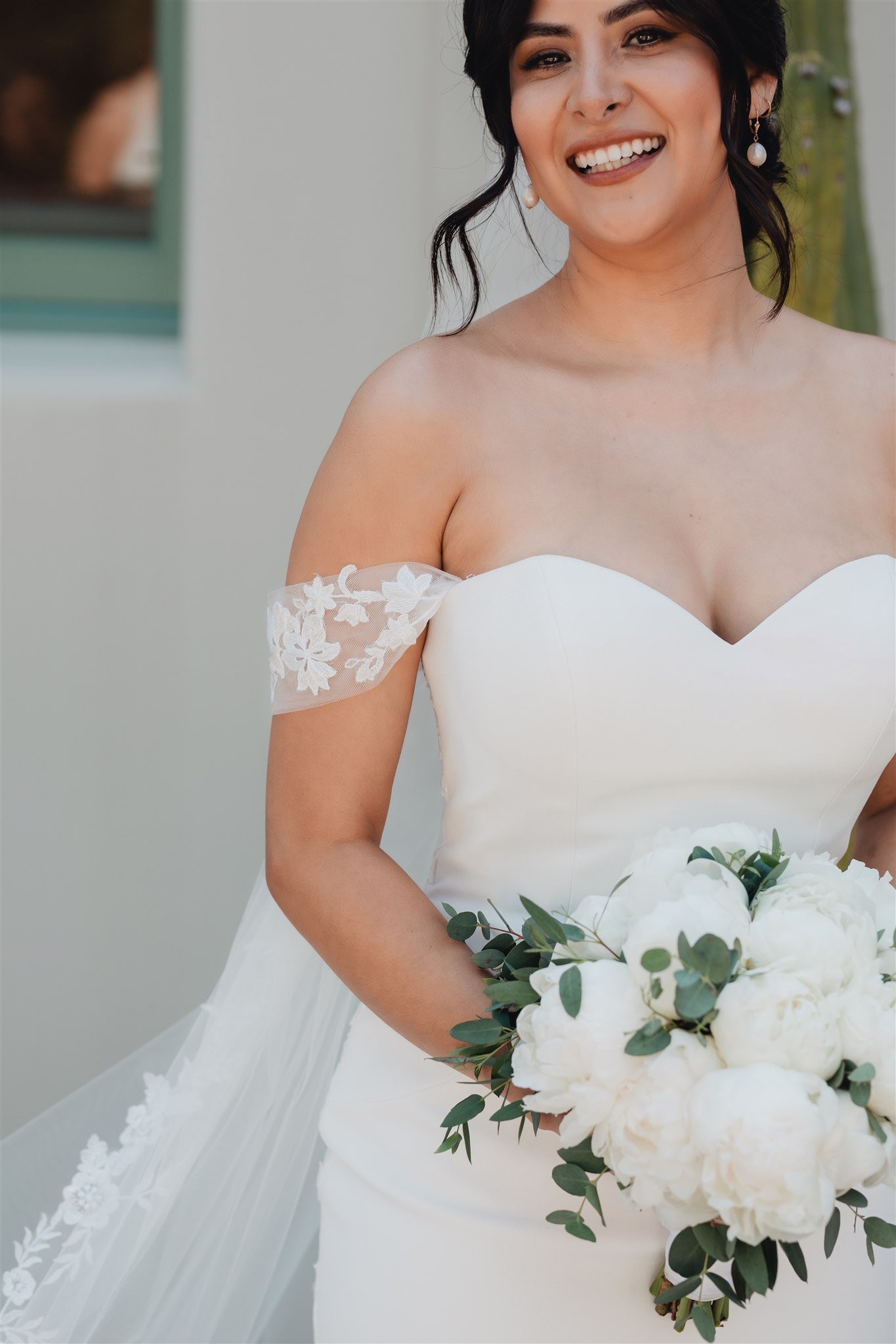 Bride Portrait by Lulan Studio at Grapevine Arbor