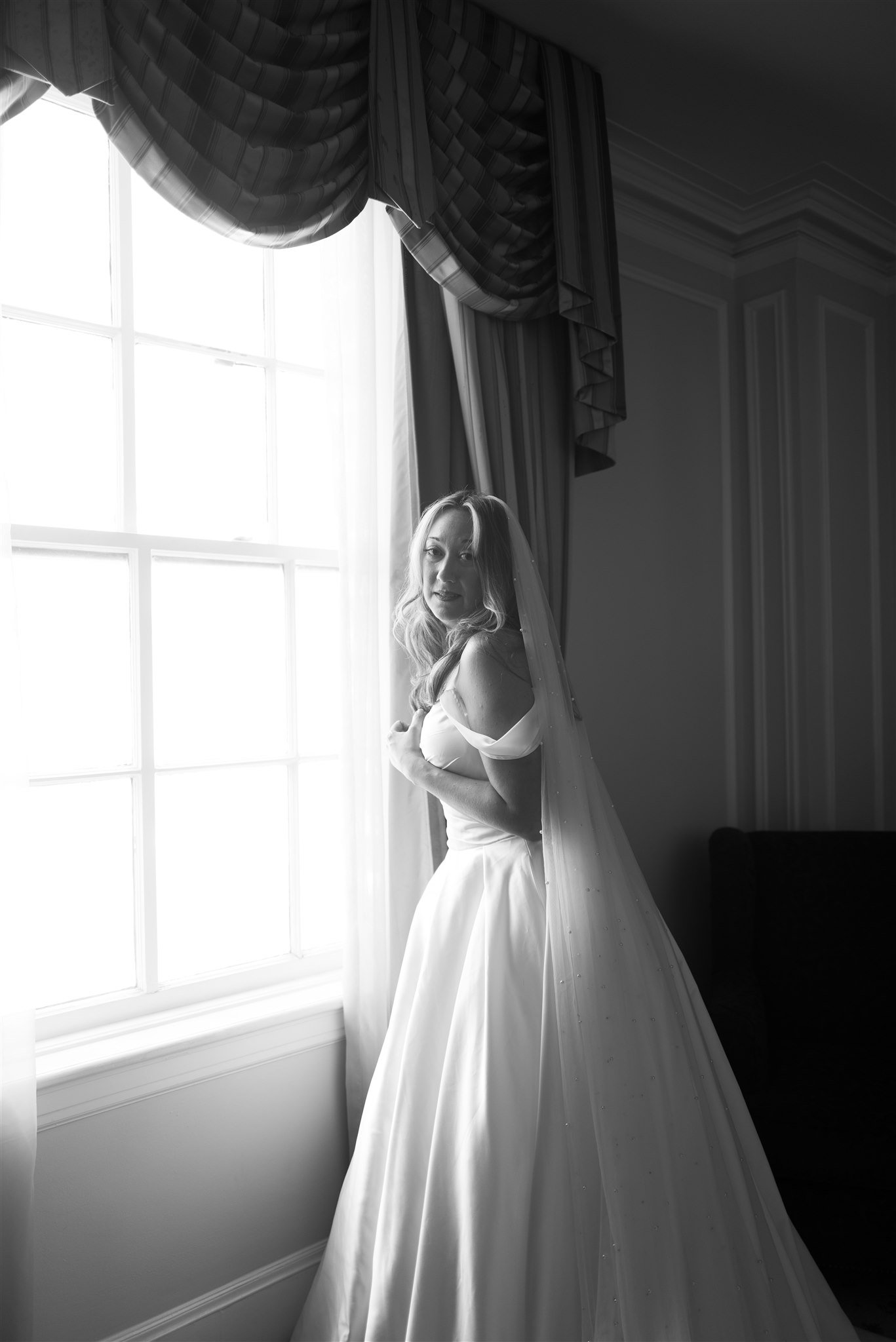 Bride Getting Ready at the Oviatt Penthouse, wedding photo by Lulan Studio