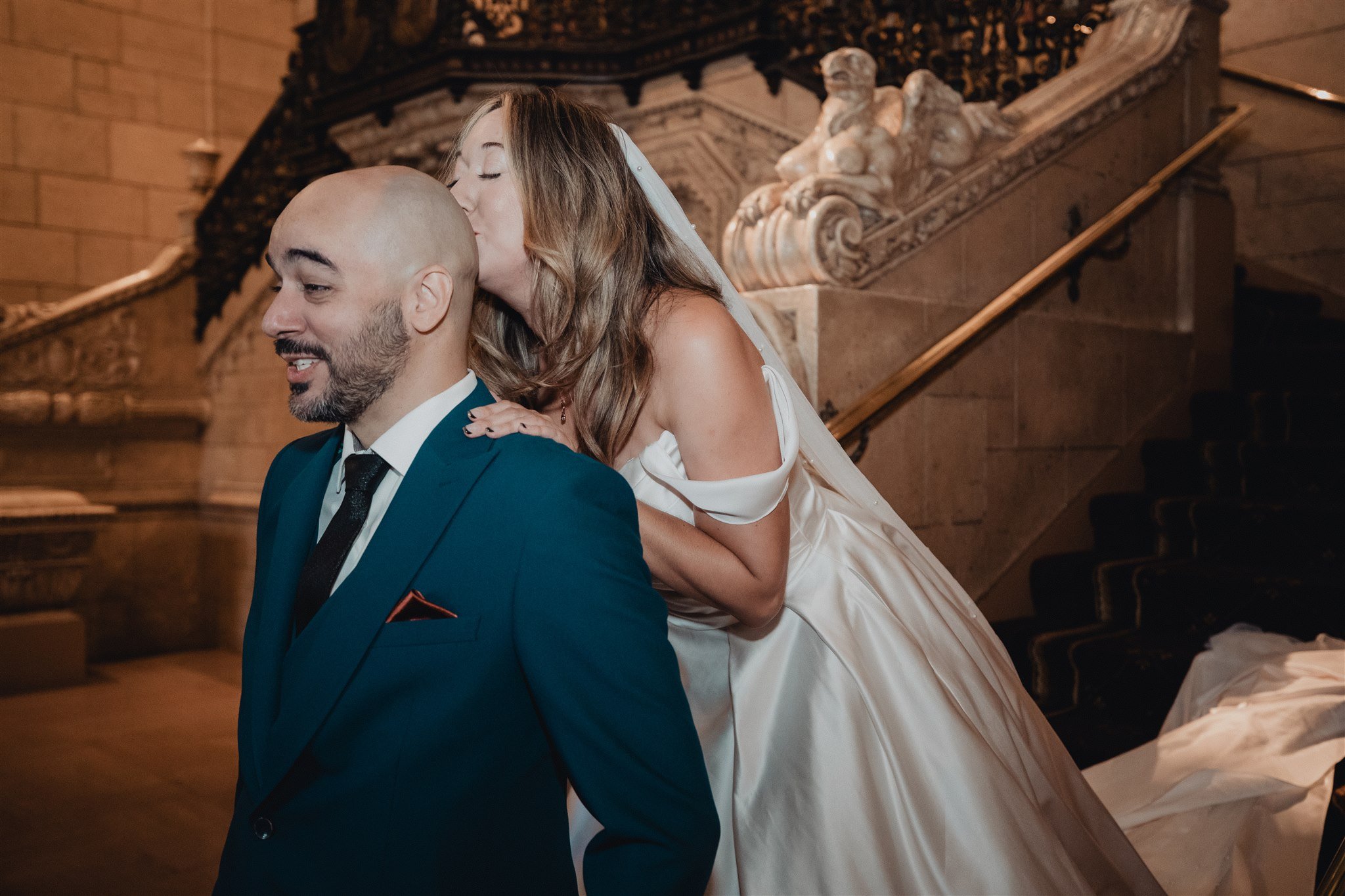 First Look with Bride and Groom at Oviatt Penthouse, wedding photo taken by Lulan Studio