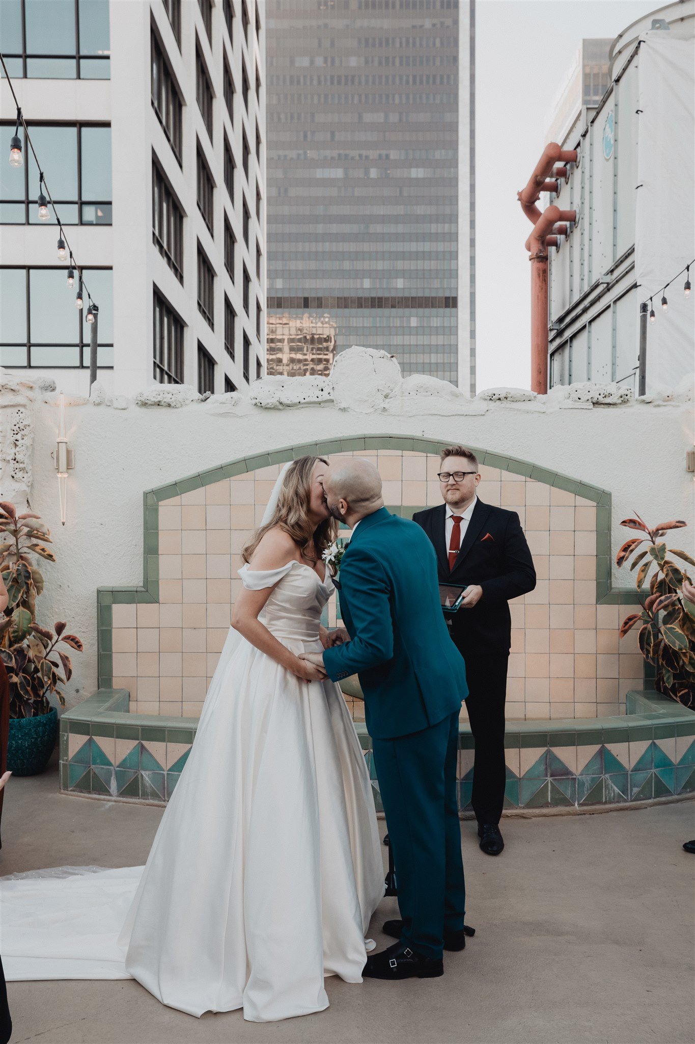 Wedding Ceremony at Oviatt Penthouse taken by Lulan Studio