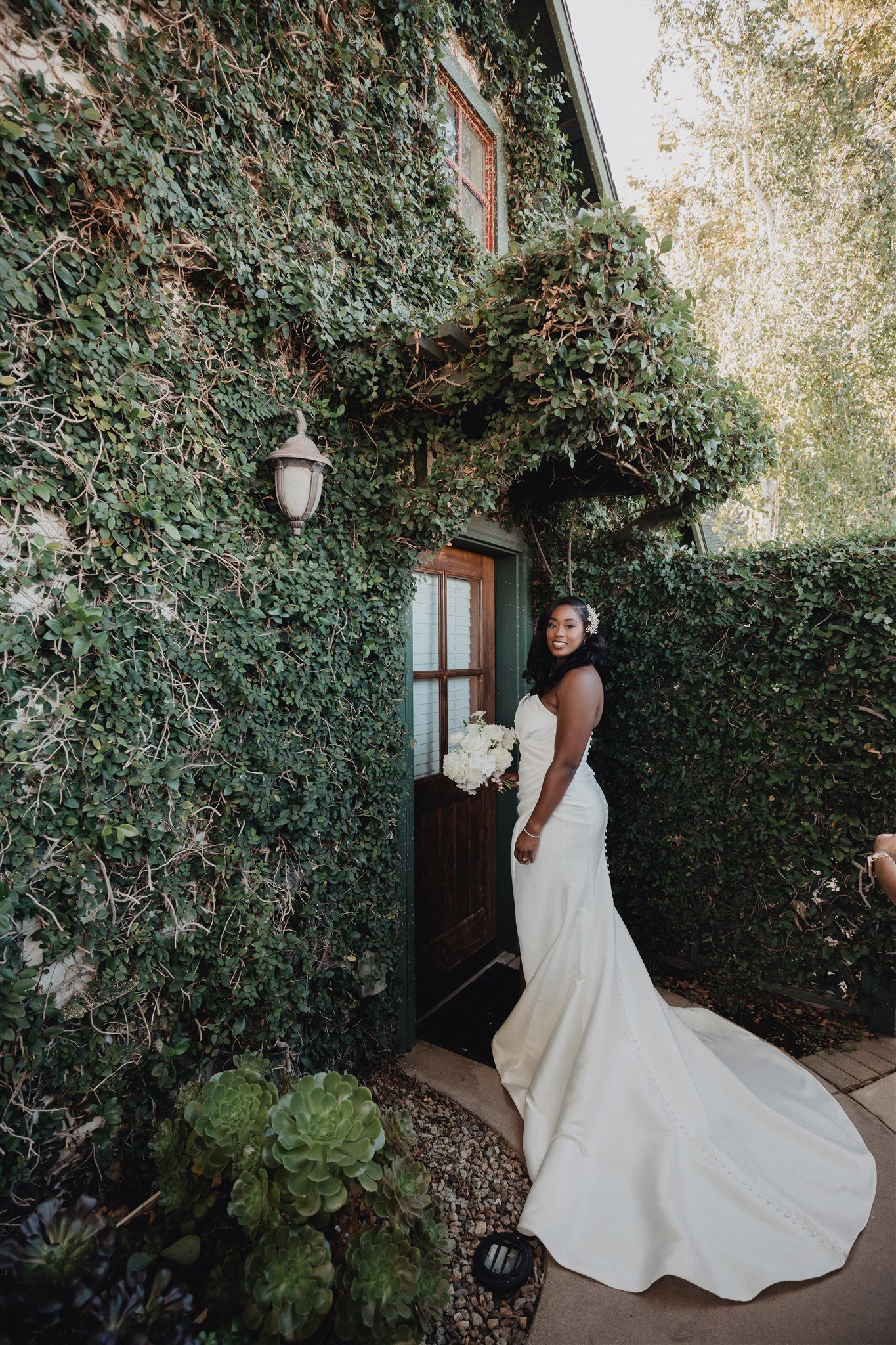 Bride Getting Ready Photo at Ponte Winery taken by Lulan Studio