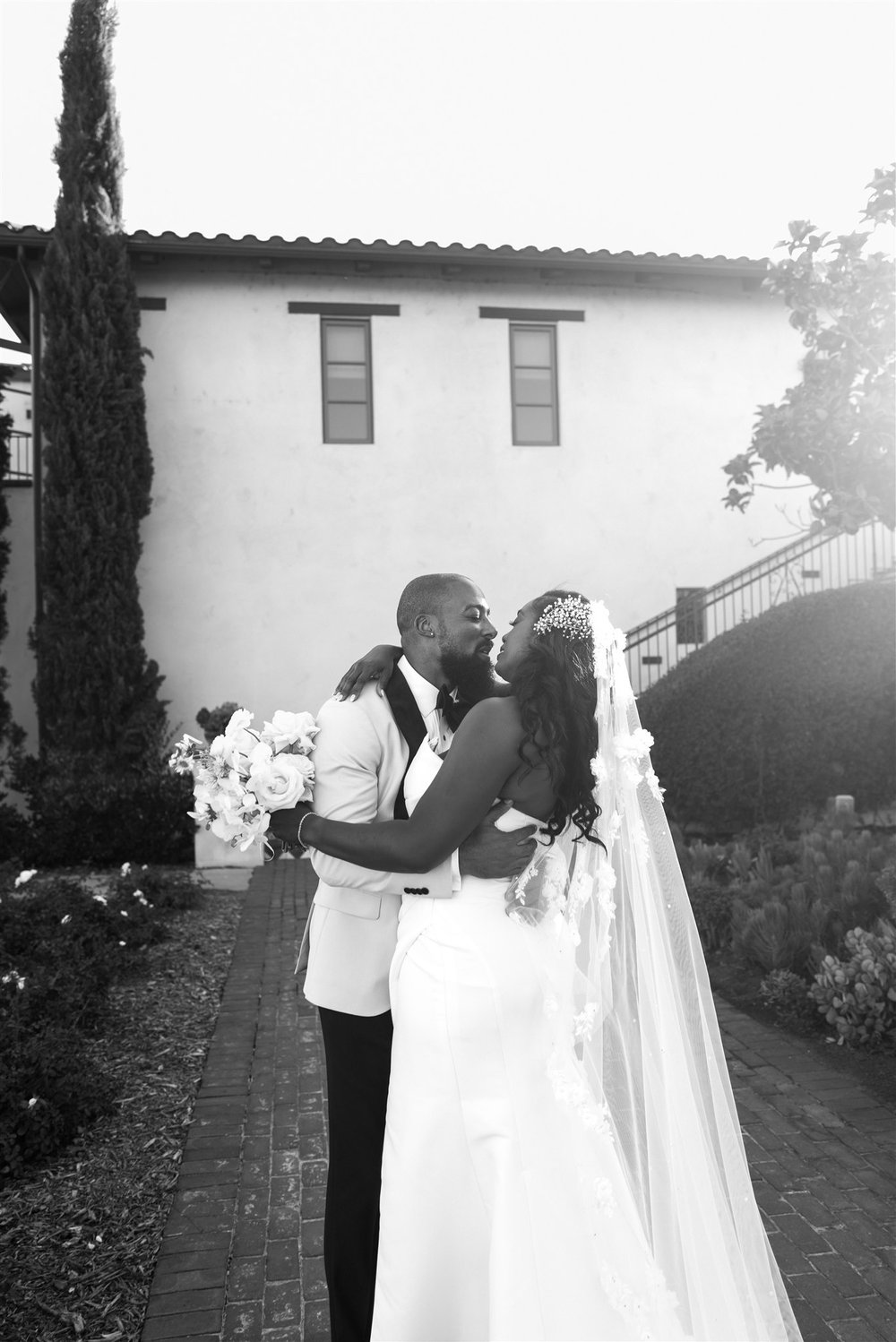 Bride &amp; Groom Portrait at Ponte Winery taken by Lulan Studio