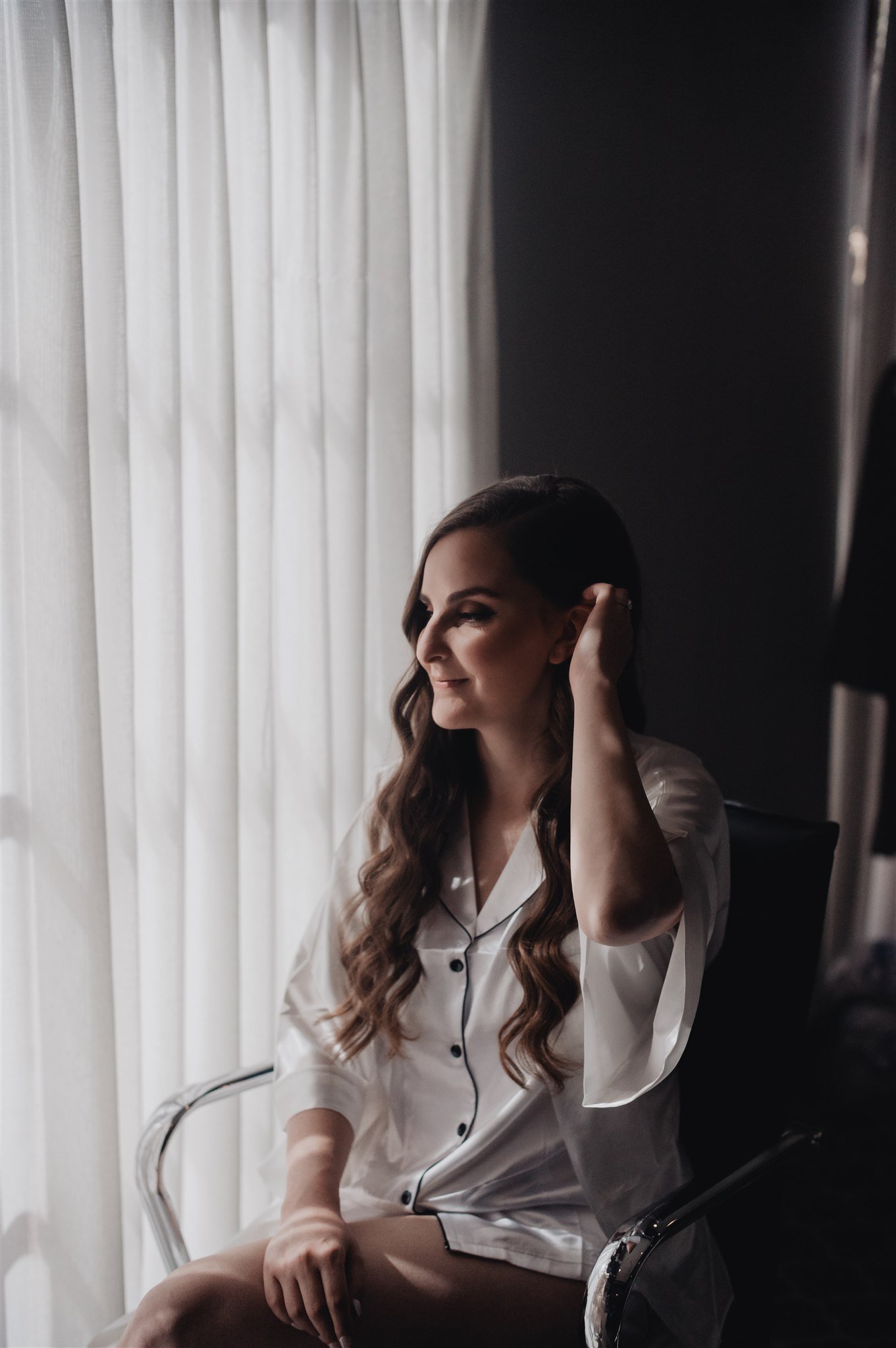 Bride Getting Ready at Bel Air Bay Club taken by Lulan Studio