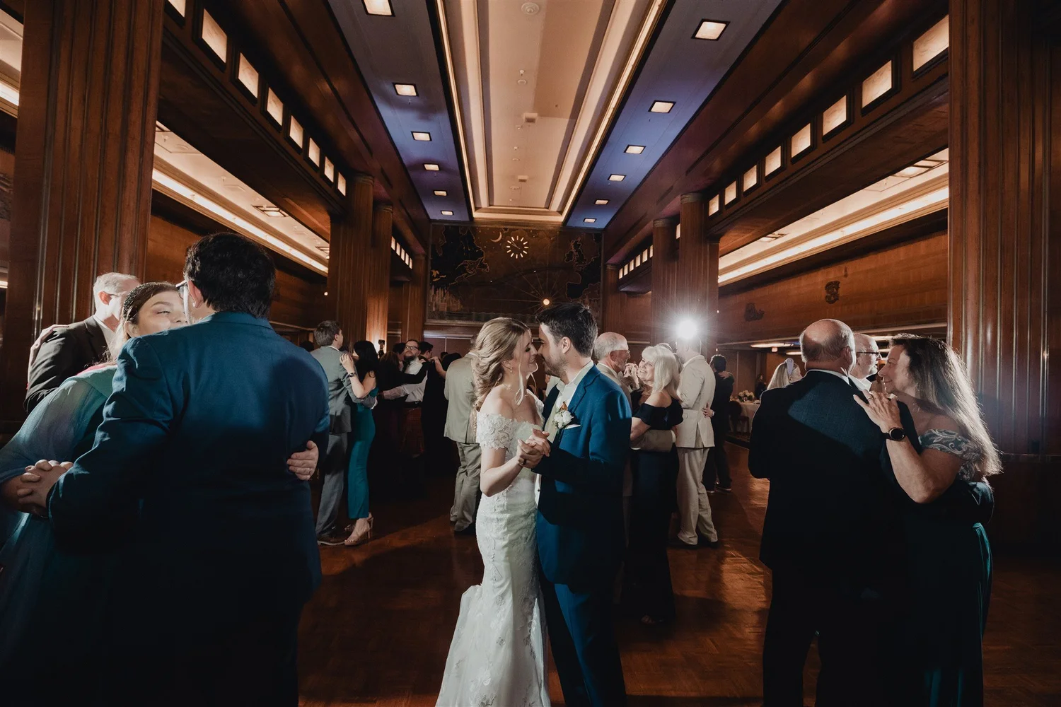 North Hollywood wedding photography by Lulan Studio