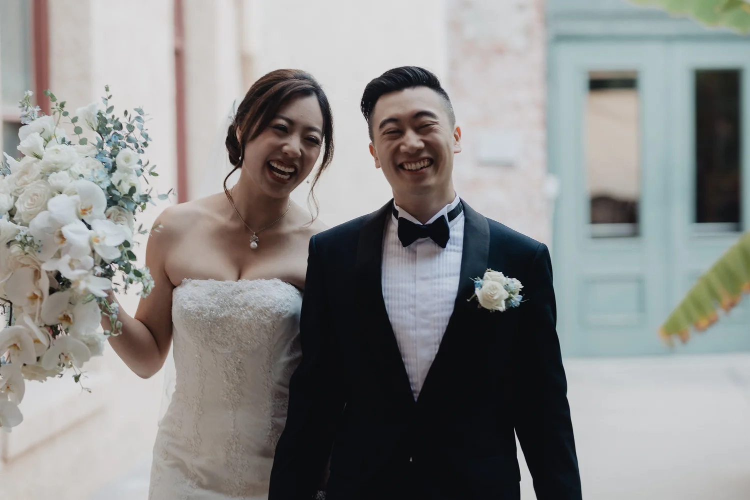 Riverside wedding photography by Lulan Studio