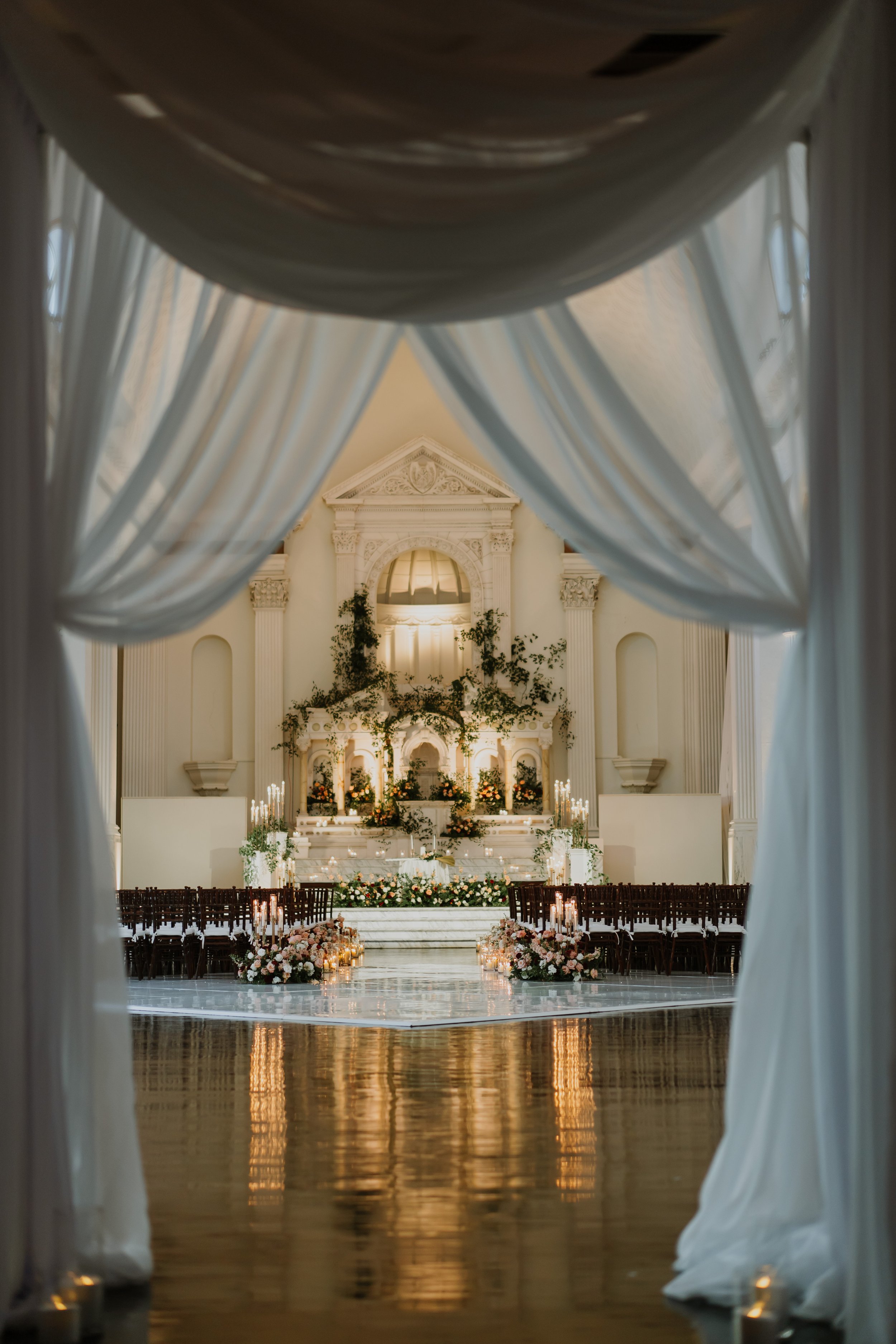 wedding ceremony at vibiana in los angeles