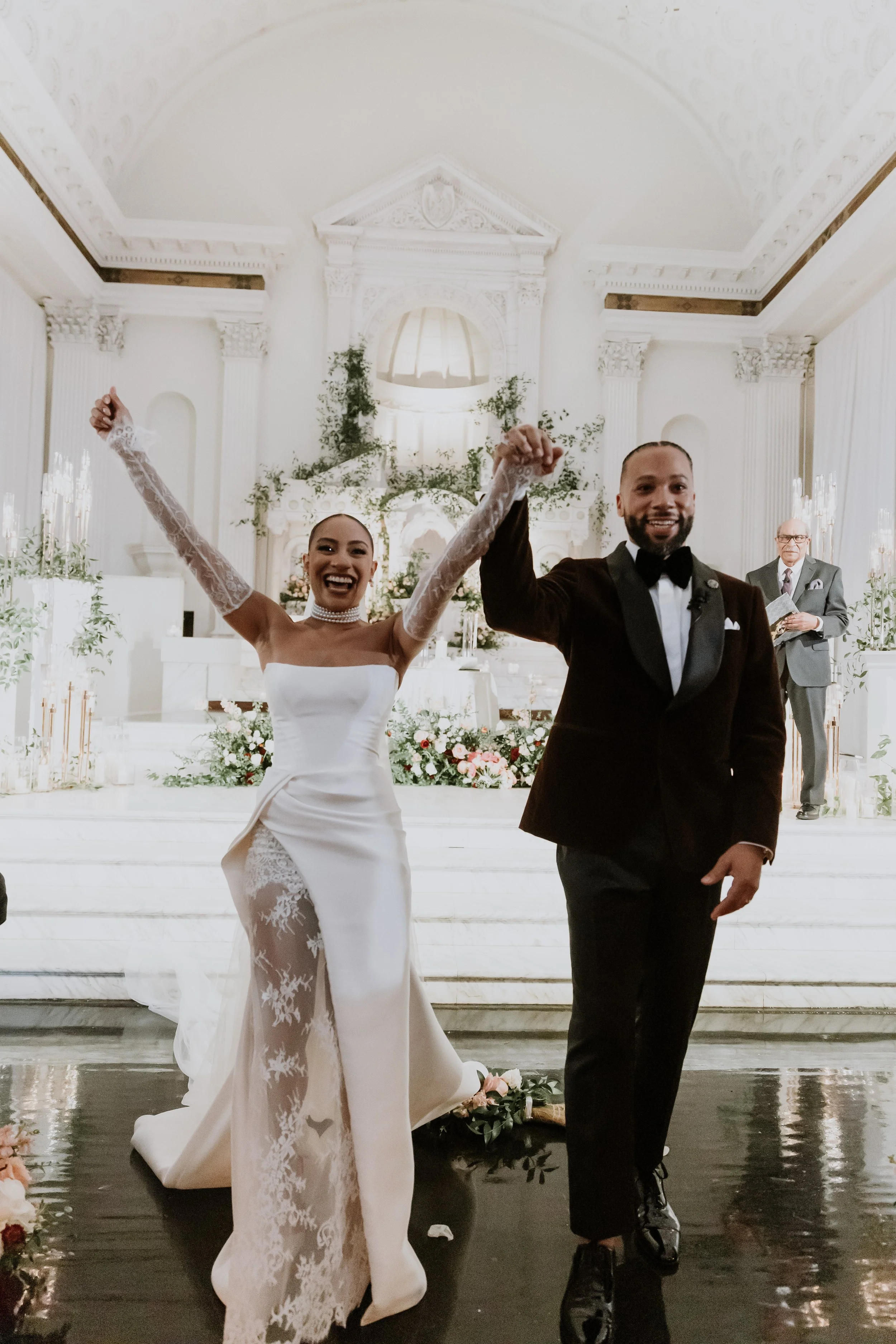 wedding ceremony at vibiana in los angeles
