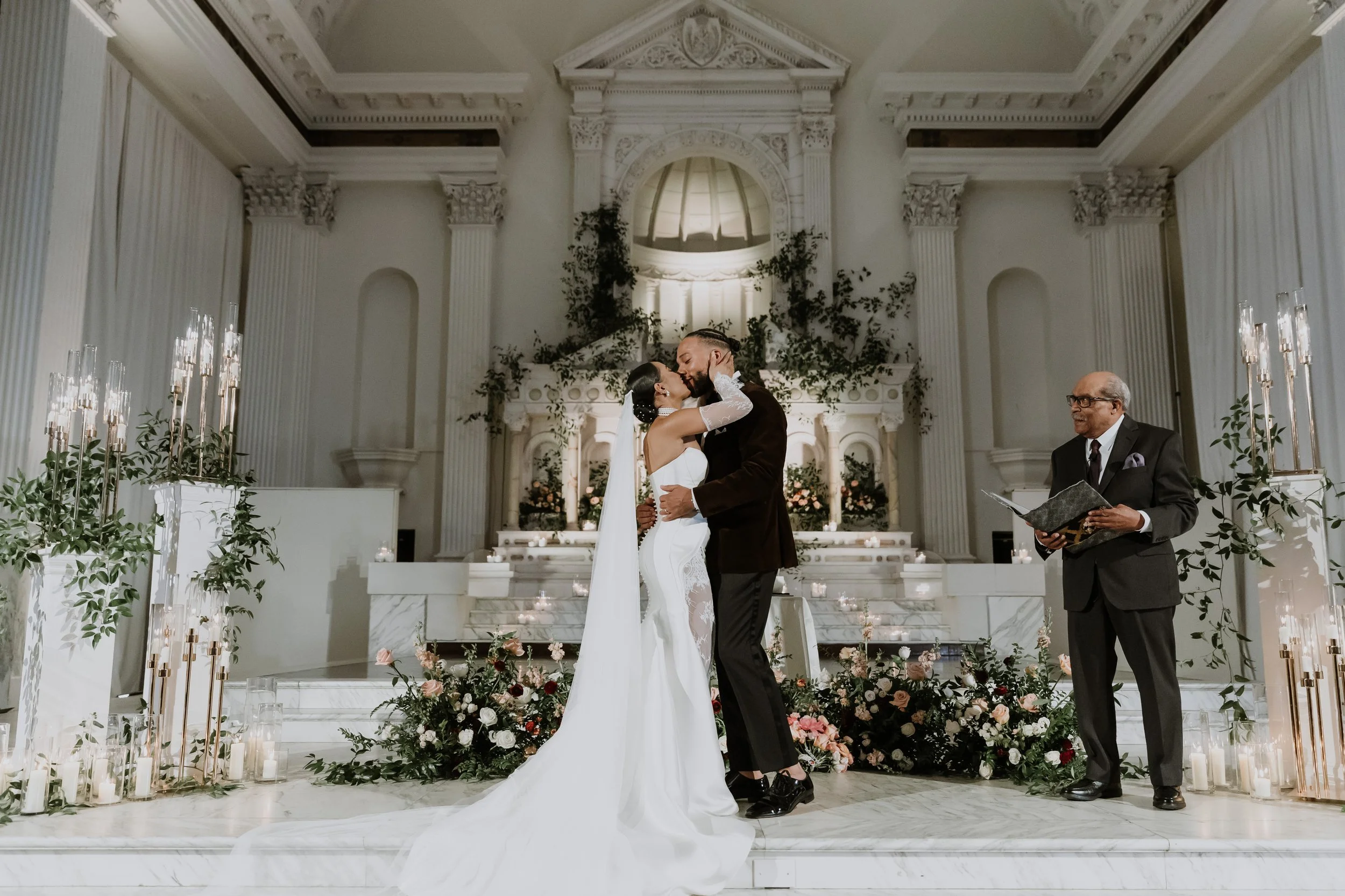 wedding ceremony at vibiana in los angeles