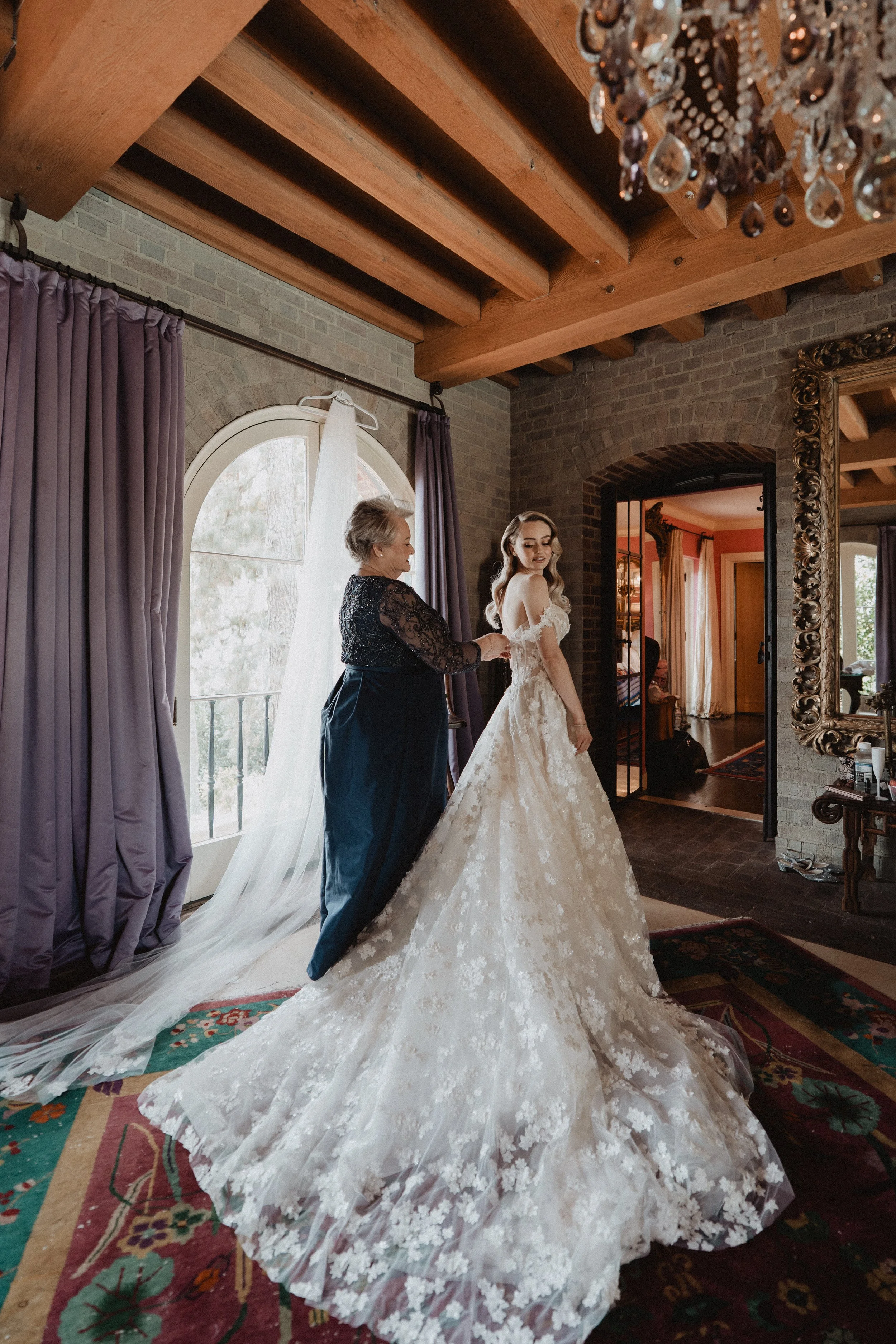 bride getting ready details