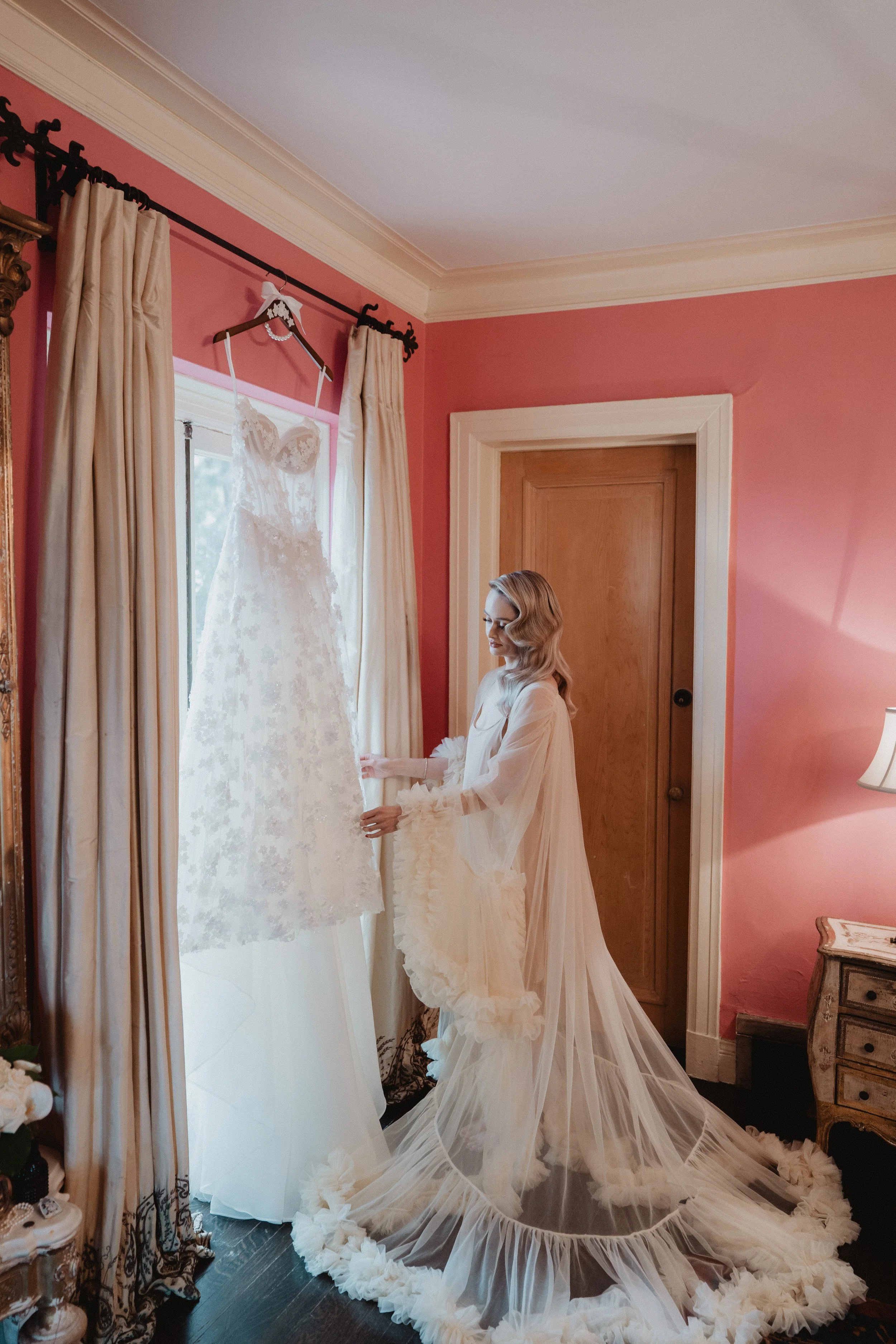bride getting ready details