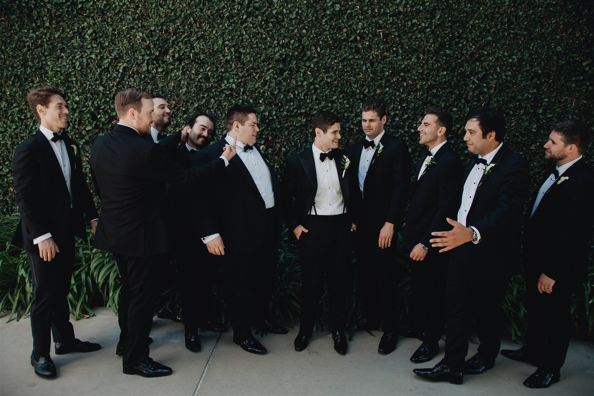 wedding party photos at skirball cultural center
