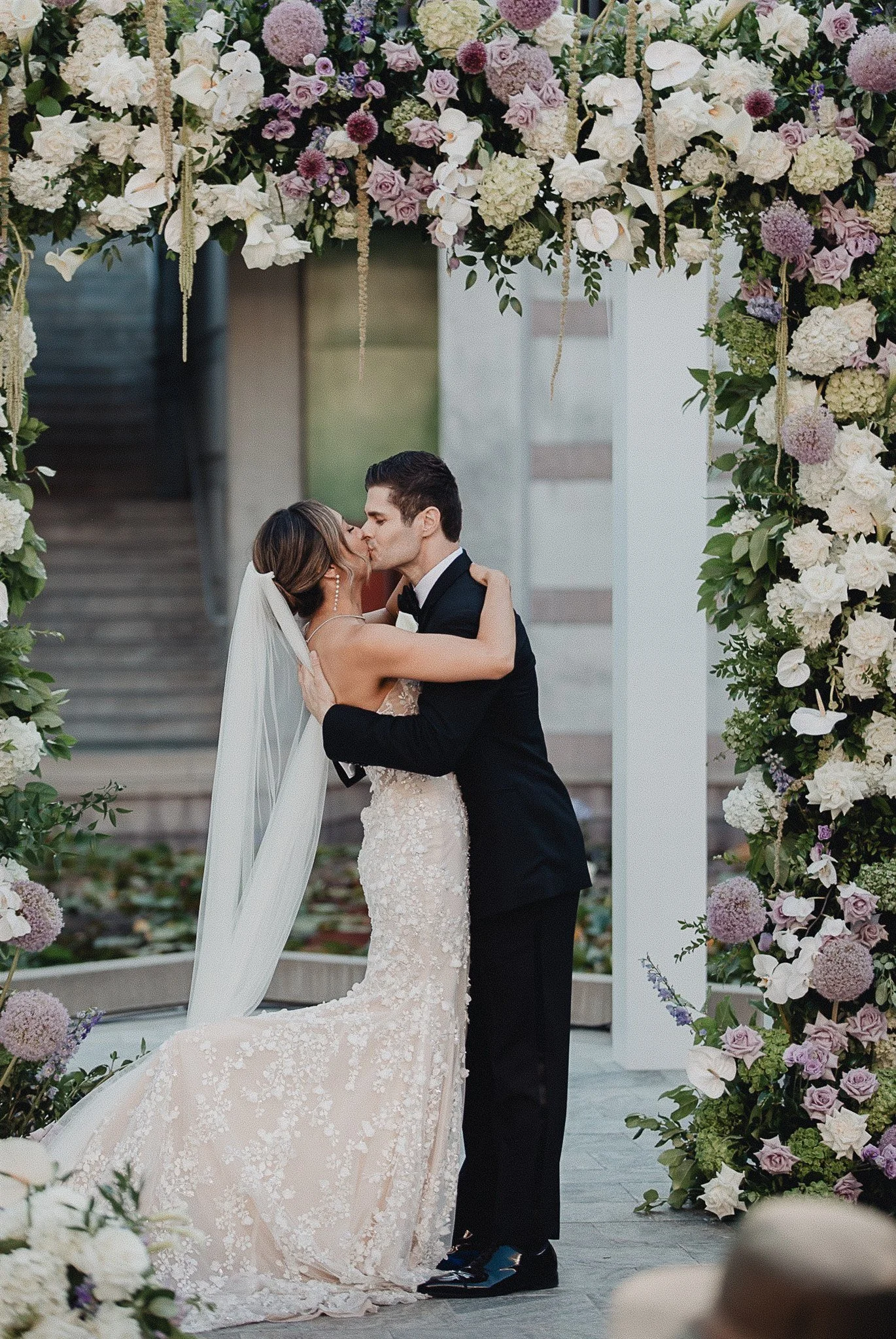 wedding ceremony at skirball cultural center