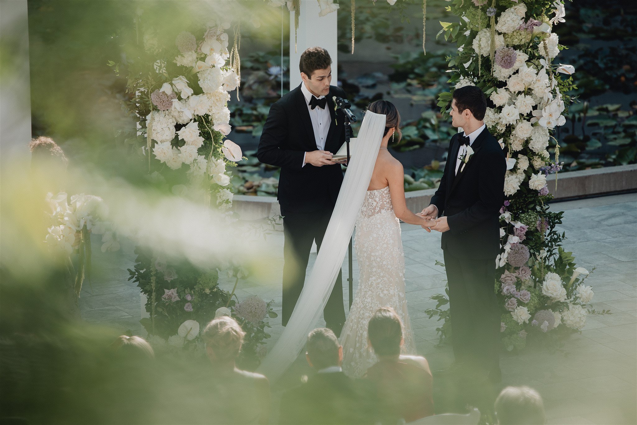 wedding ceremony at skirball cultural center