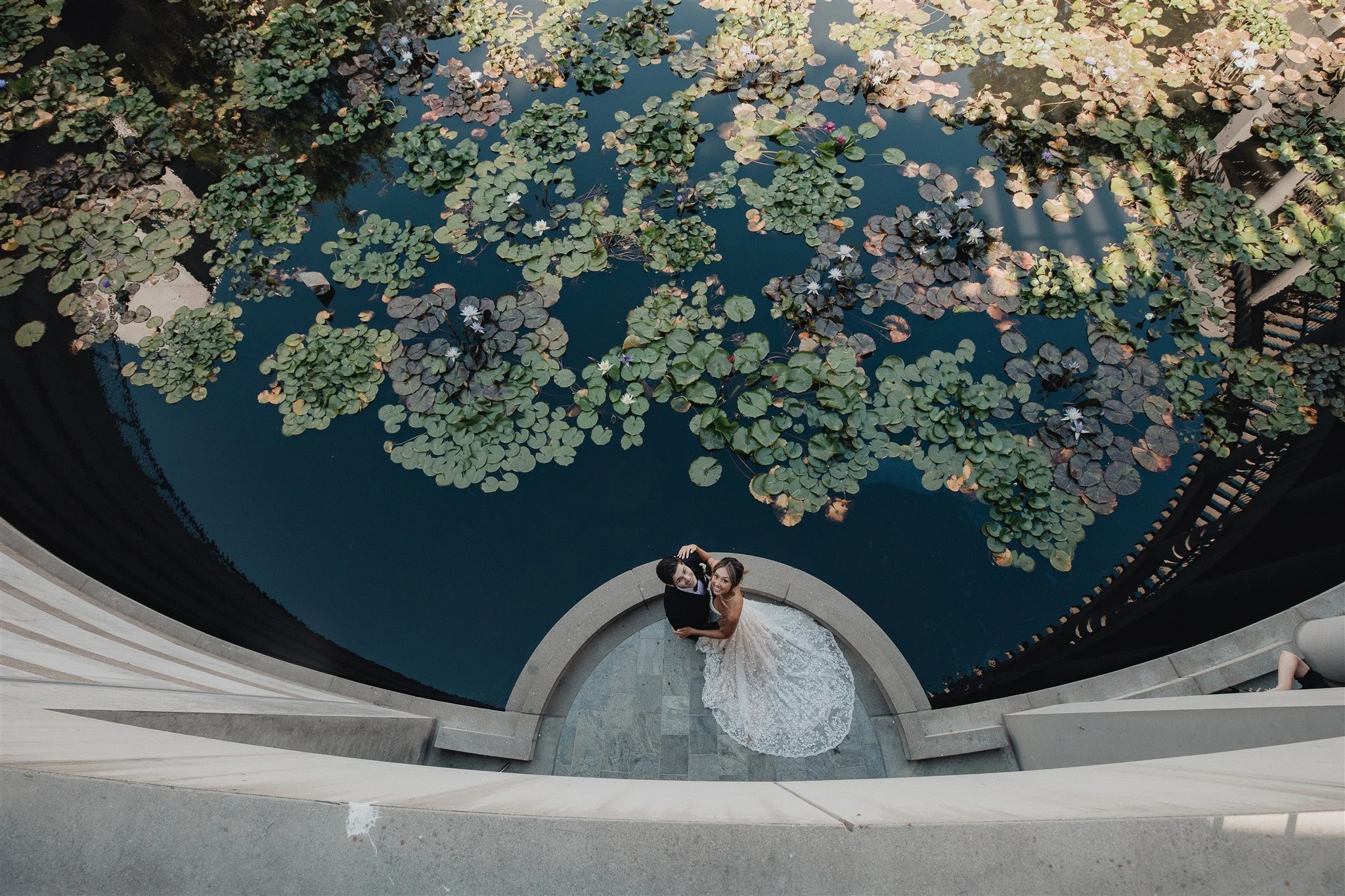 bride and groom sweetheart photos on their wedding day at skirball cultural center