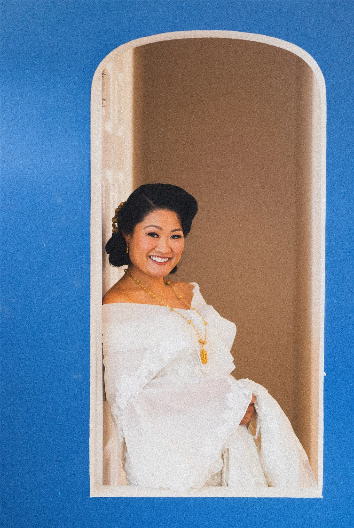 bride getting ready on her wedding day