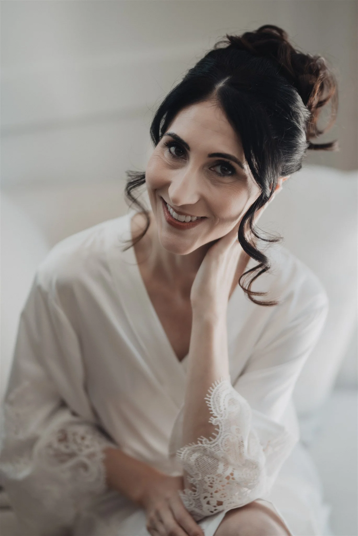 bride getting ready details on her wedding day at castaway burbank