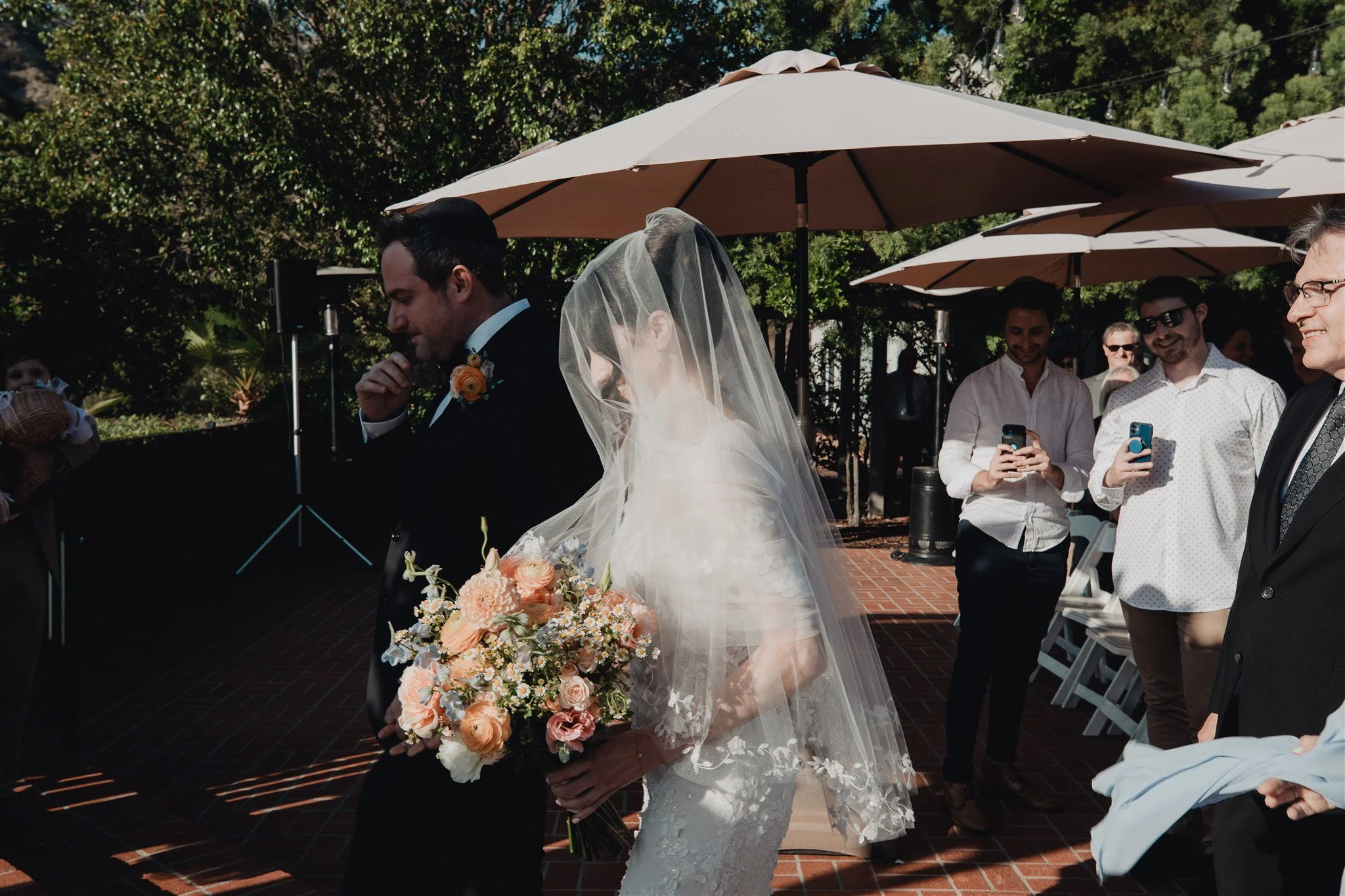 wedding ceremony at castaway burbank