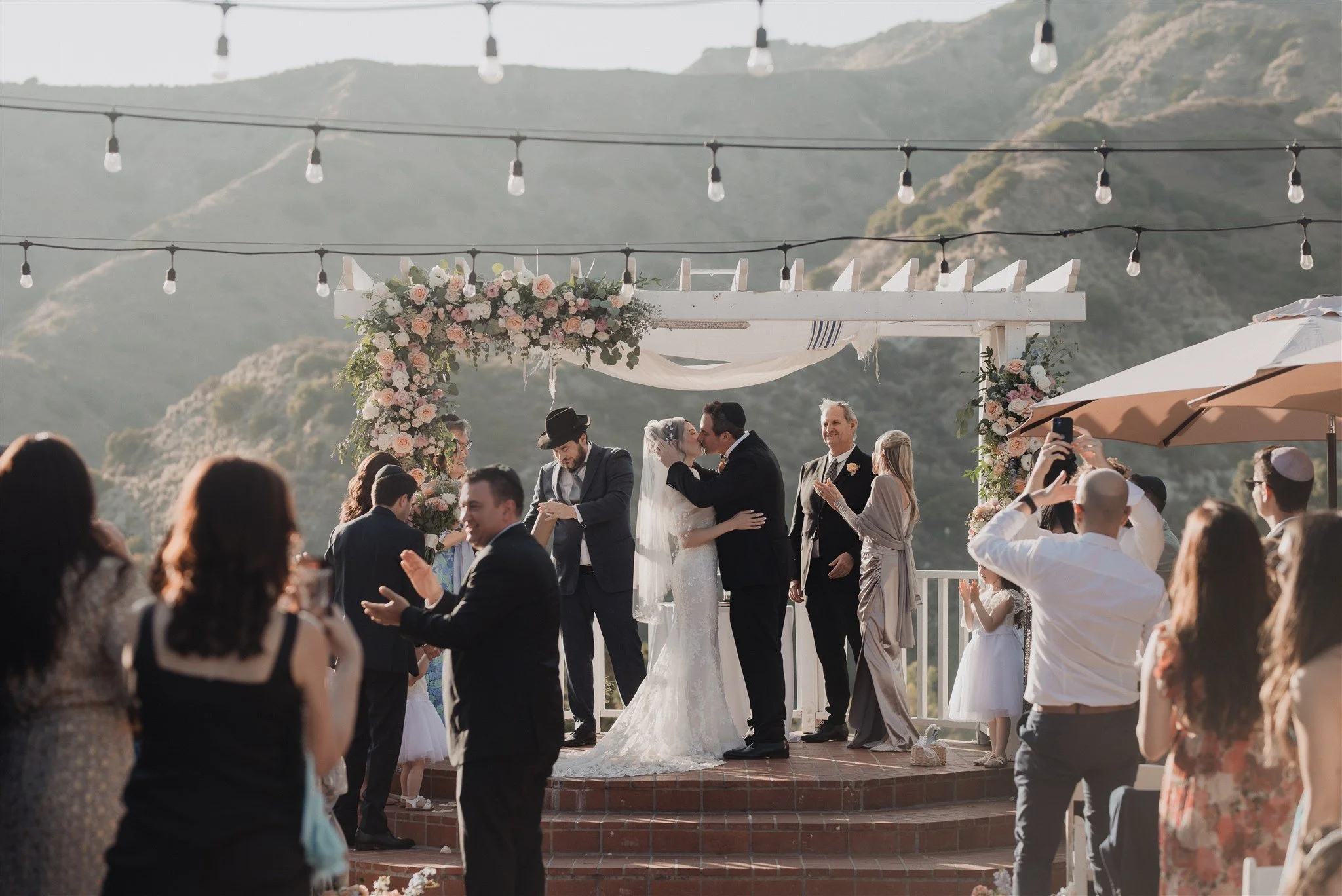 wedding ceremony at castaway burbank