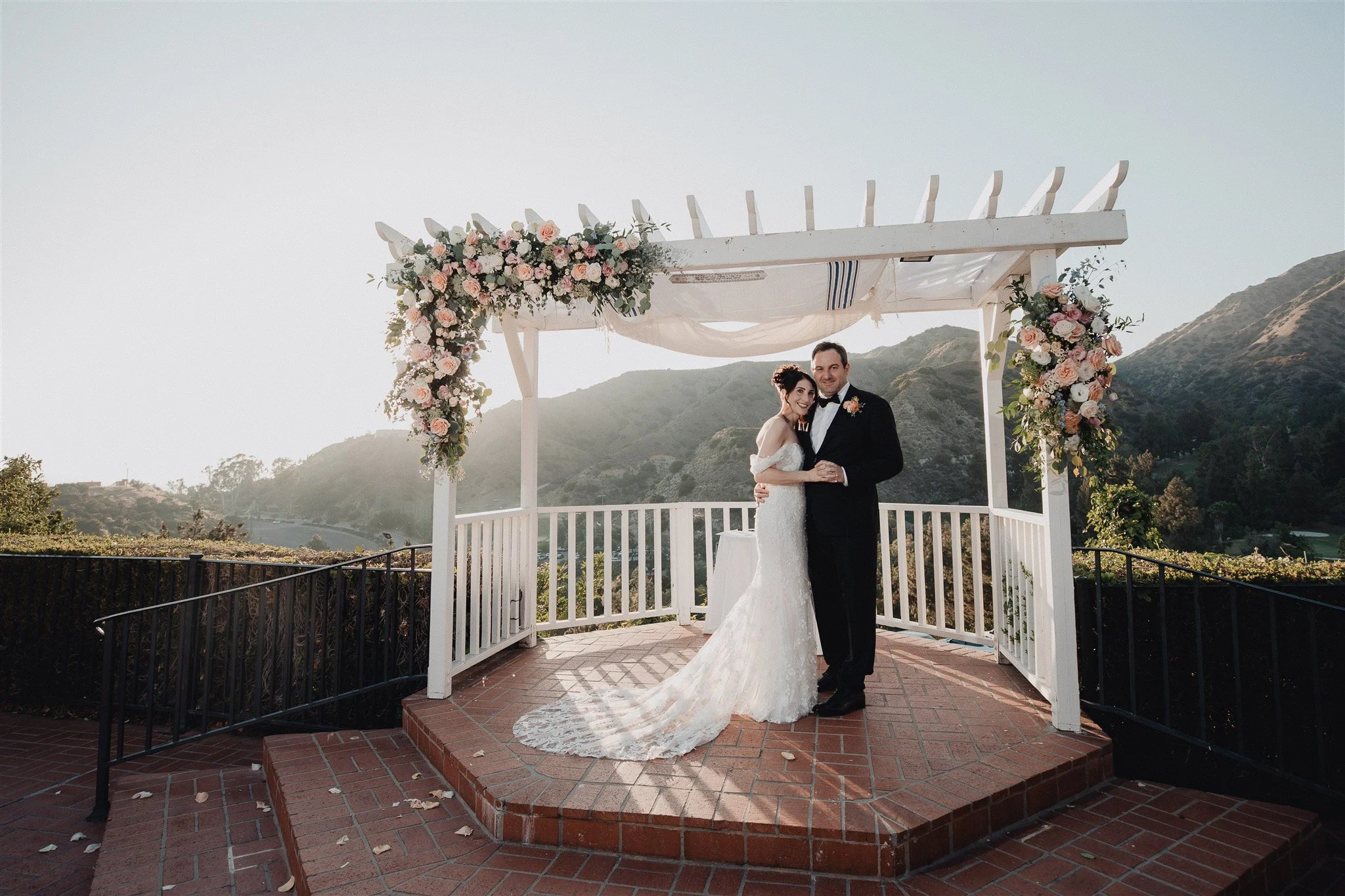 bride and groom wedding portraits at castaway burbank