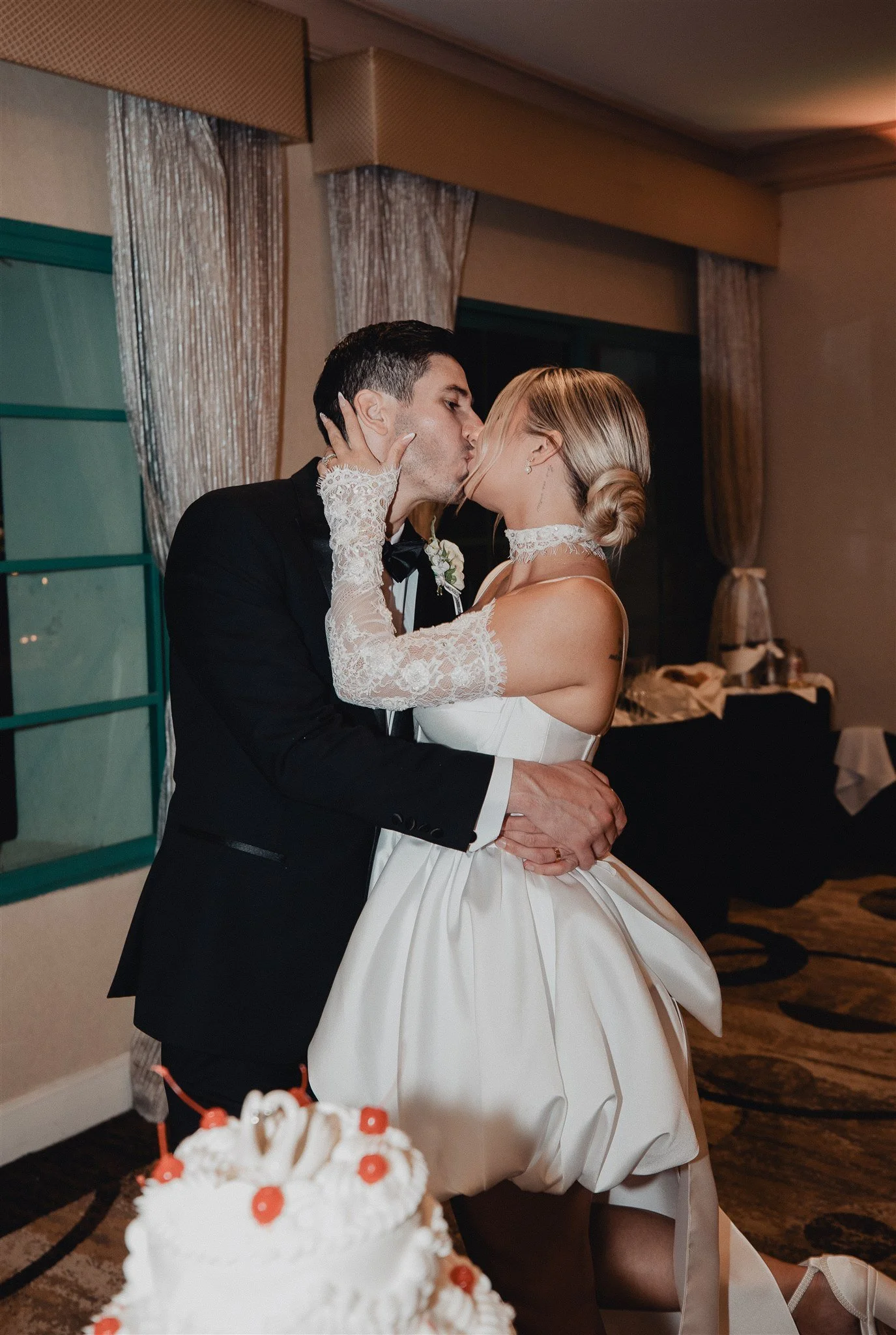 wedding reception at DoubleTree San Pedro