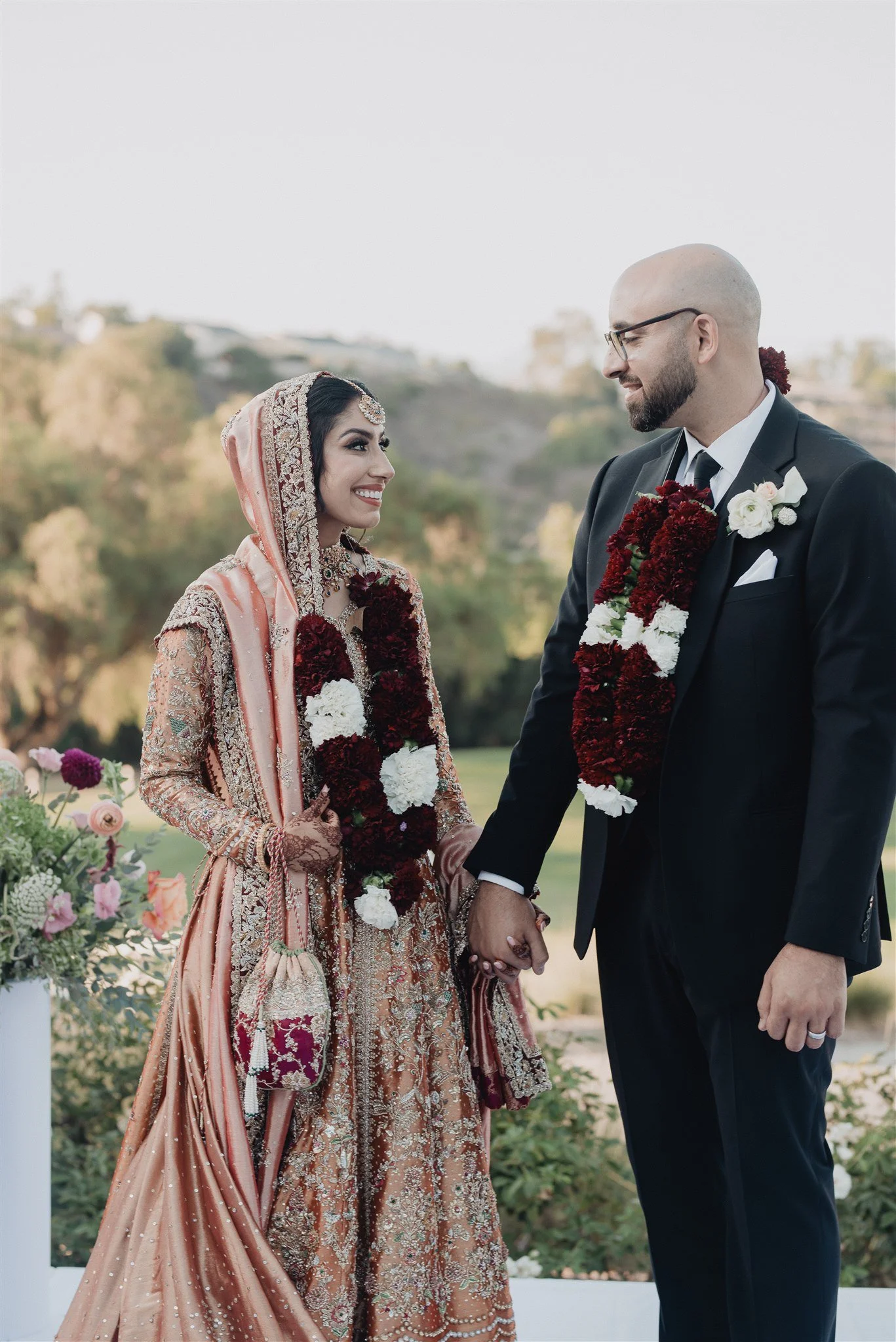 bride and groom location shoot on their wedding day at anaheim hills golf course