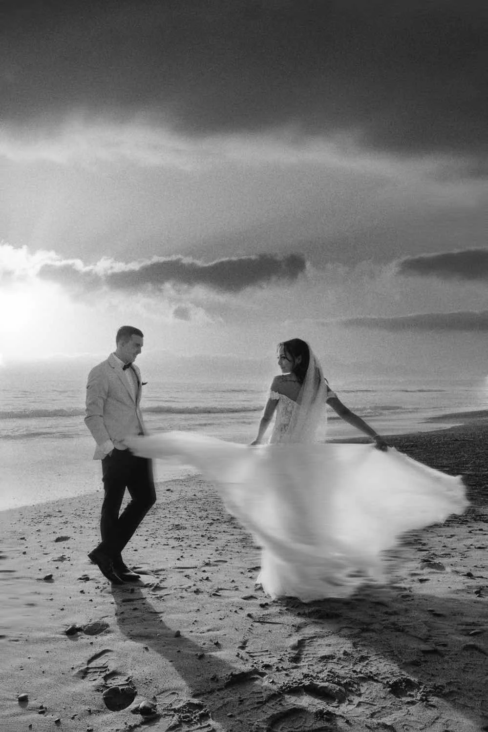 wedding-photo-bride-beach-gown.jpeg