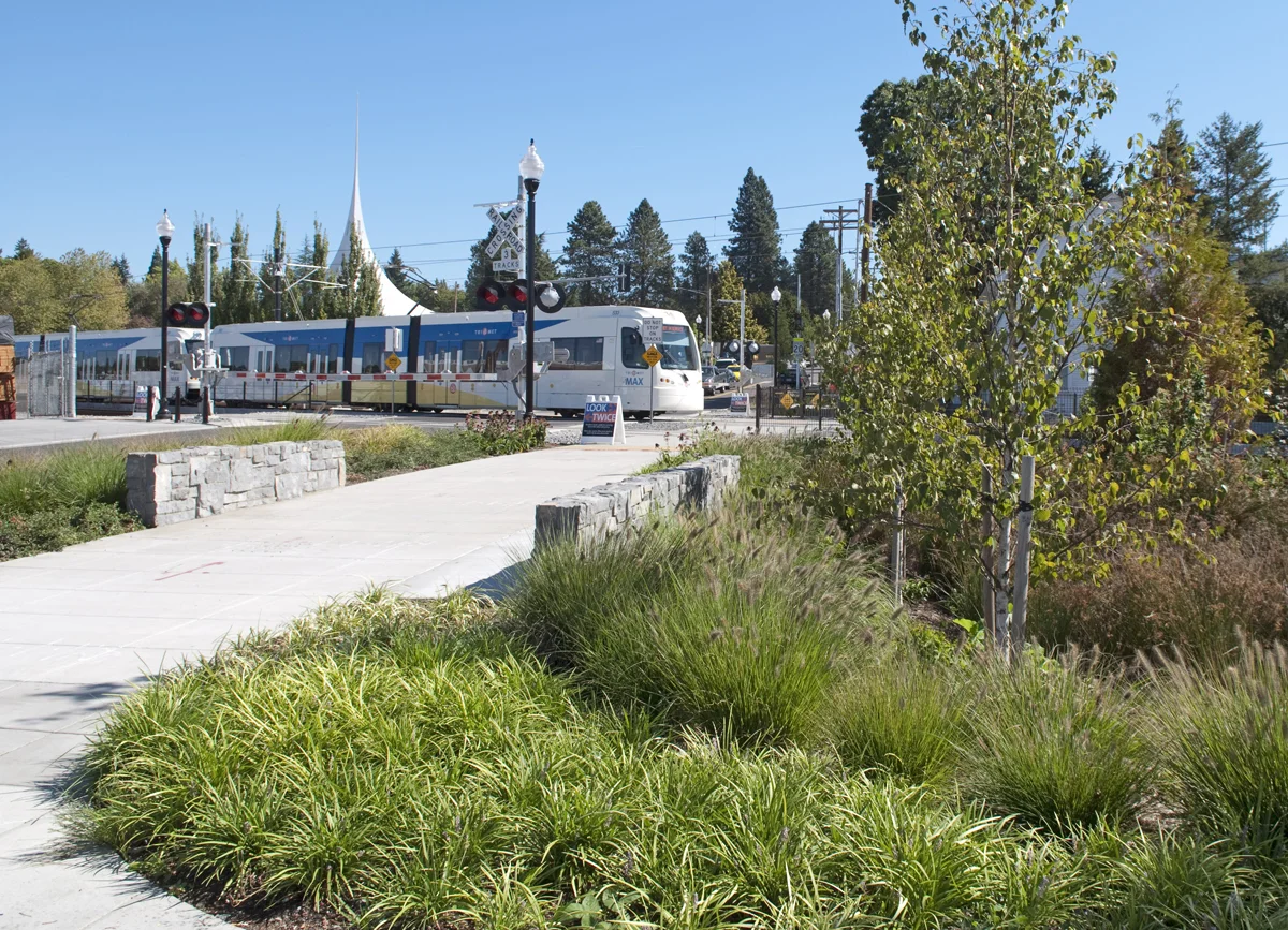 Portland_Milwaukie_Light_Rail_2.jpg