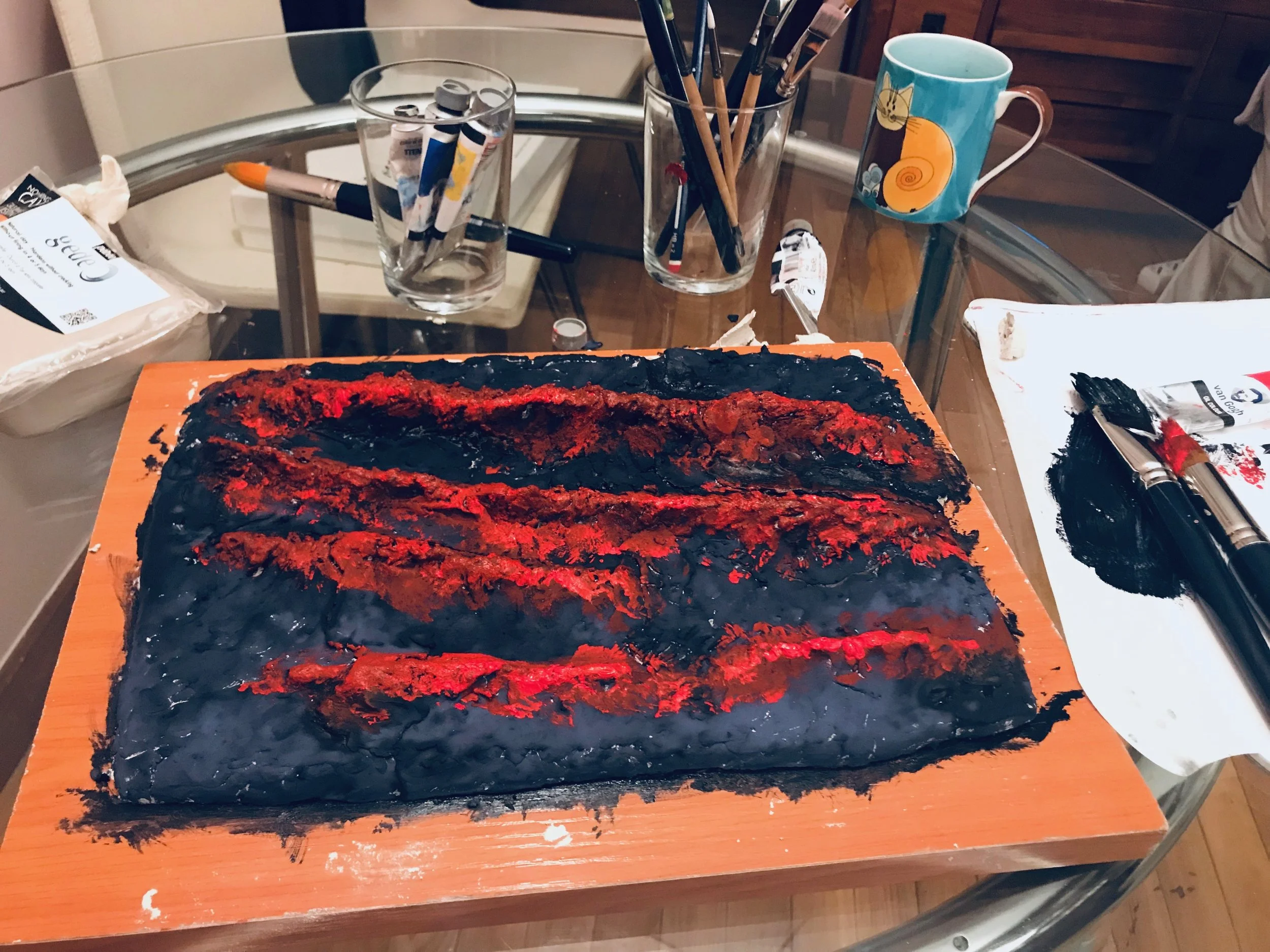 “A sea of pain, that’s what I see when I look at the past” Clay, acrylic paint. Madrid 2019.