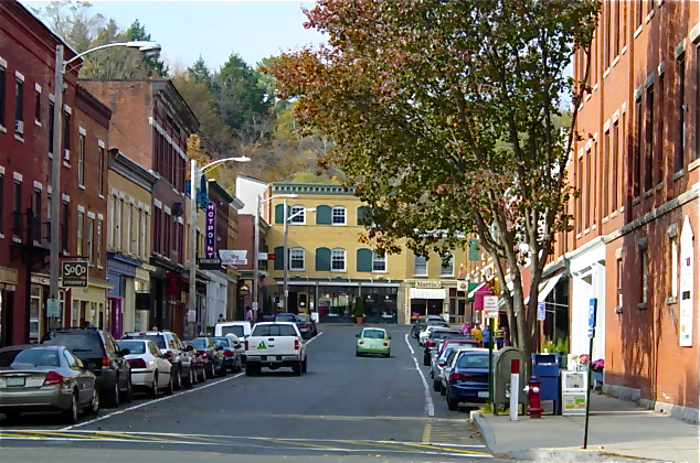 Sruti Railroad Street.png