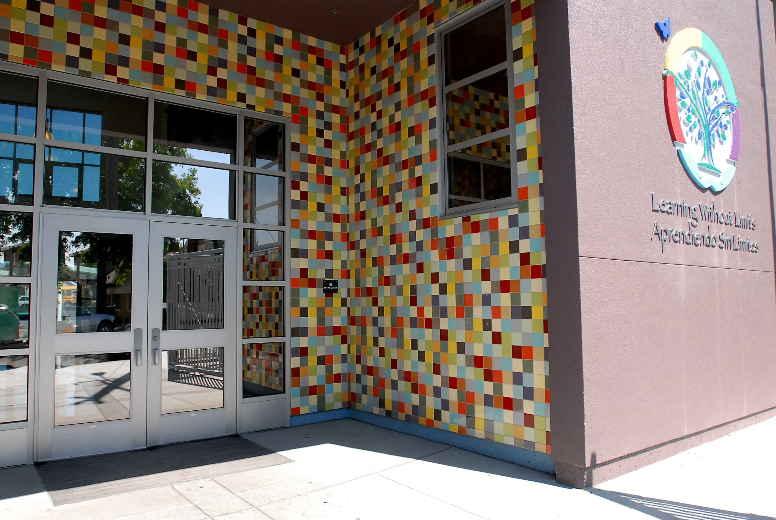 We have a (new) location!