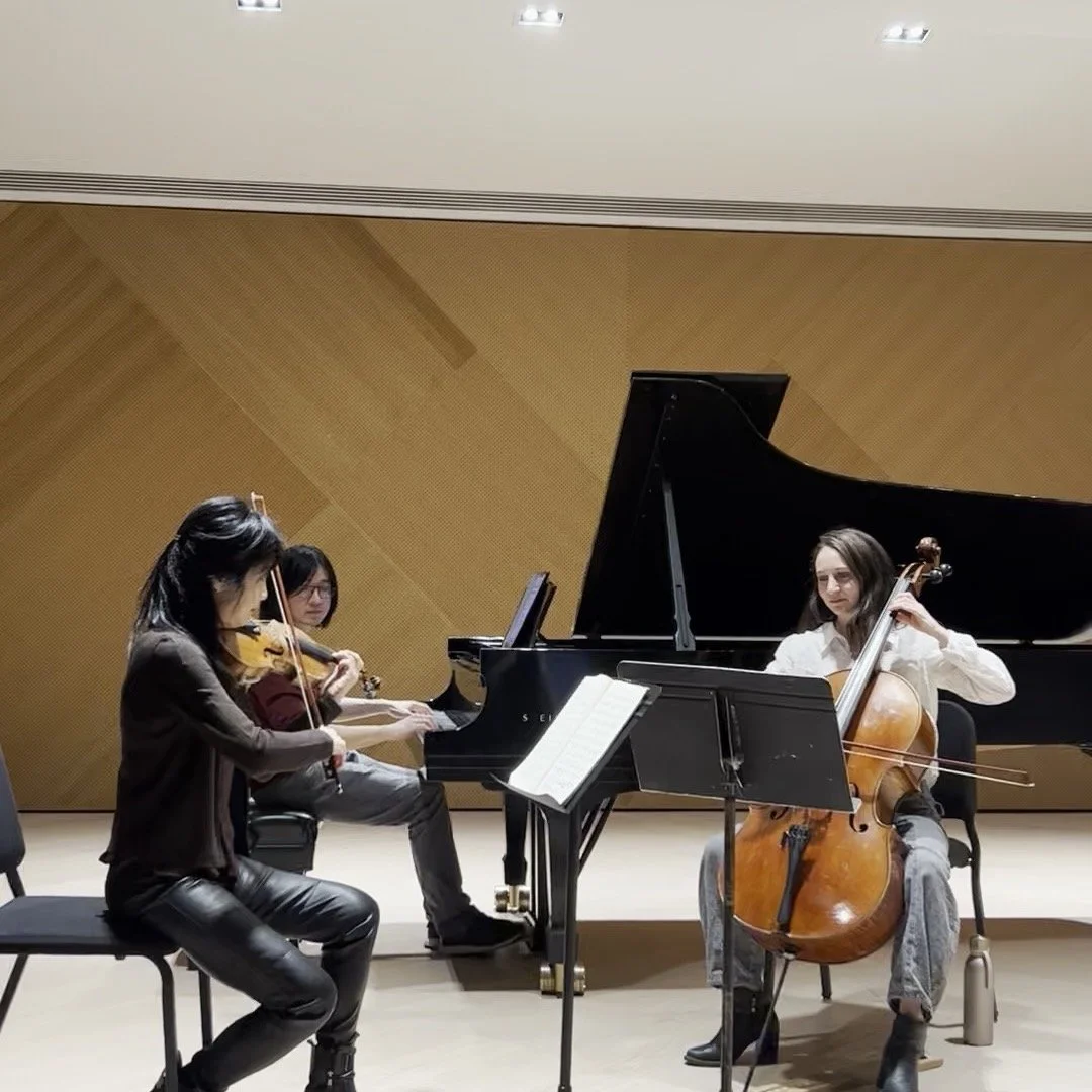 Rehearsing the most amazing Beethoven Ghost trio with my wonderful @vimamusicacademy colleagues Sunny and Jenny. Hope to see you there on December 2nd! 🎶🎻✨🎹