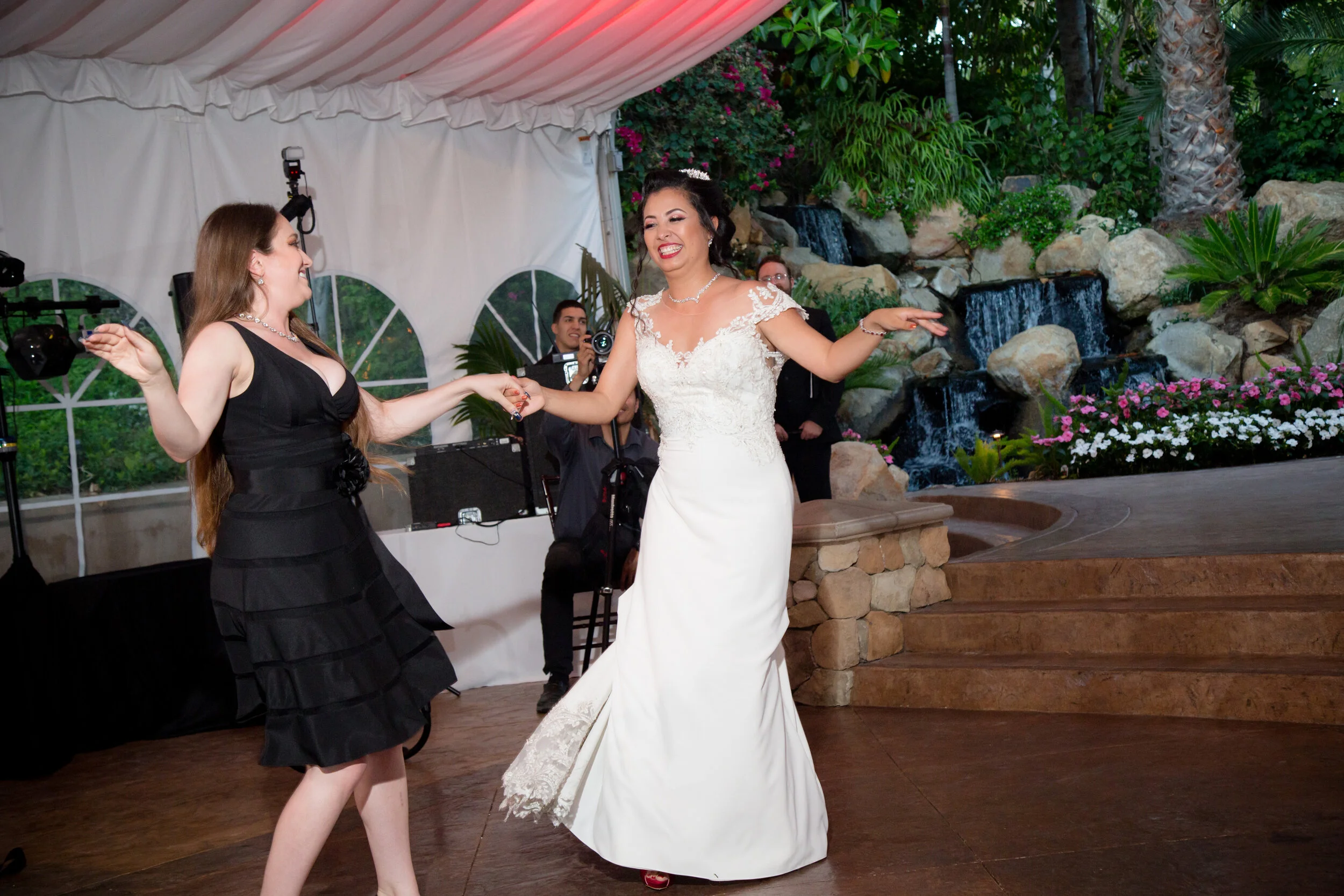 DH_Wedding-260.2.jpg