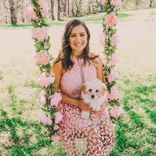 Happy Easter from me and Daisy! Tried to get her in the swing, but it wasn&rsquo;t really working out 😂.