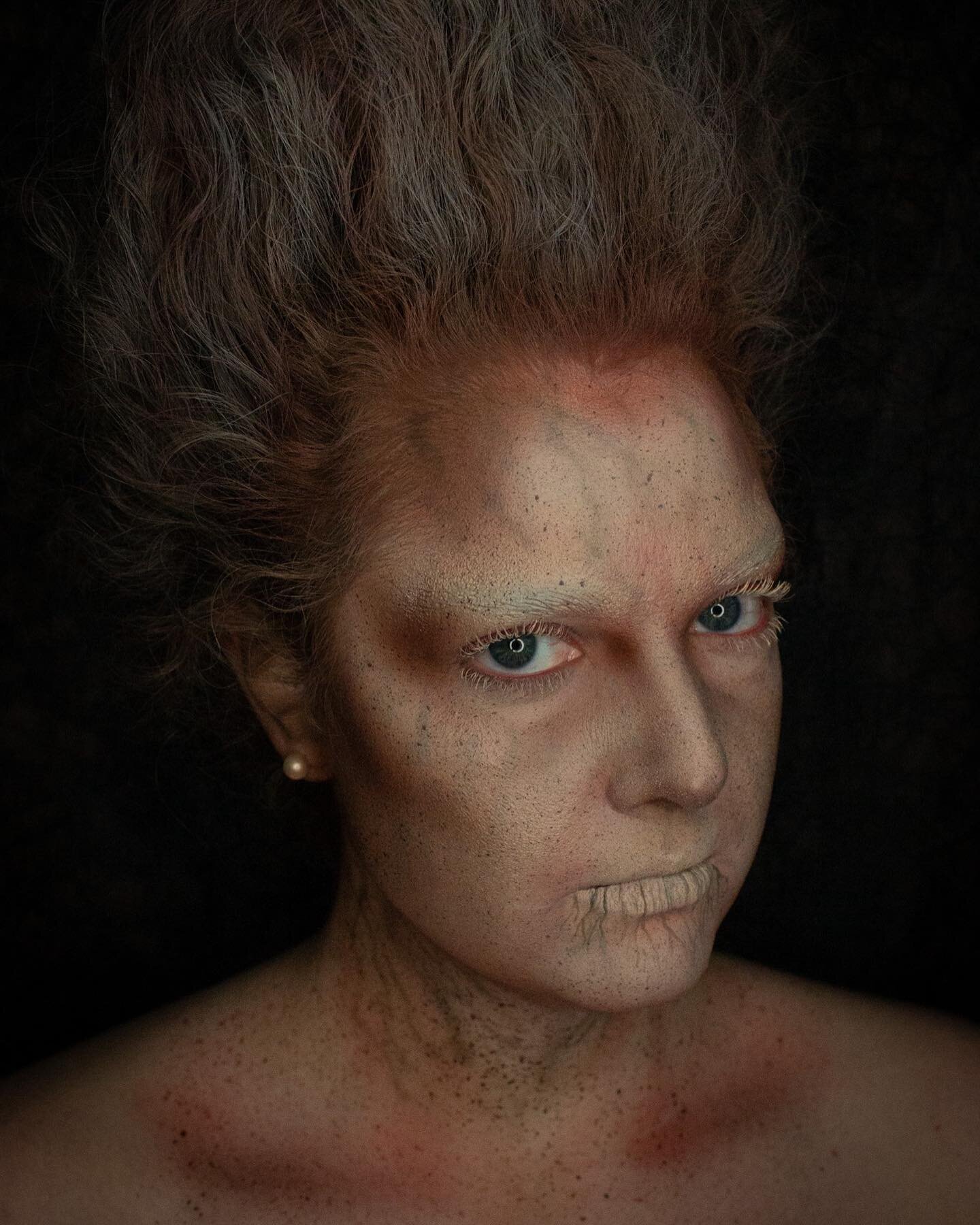 Happy Thanksgiving 🎃
.
.
.
#vancouvermakeupartist #halloweenmakeup