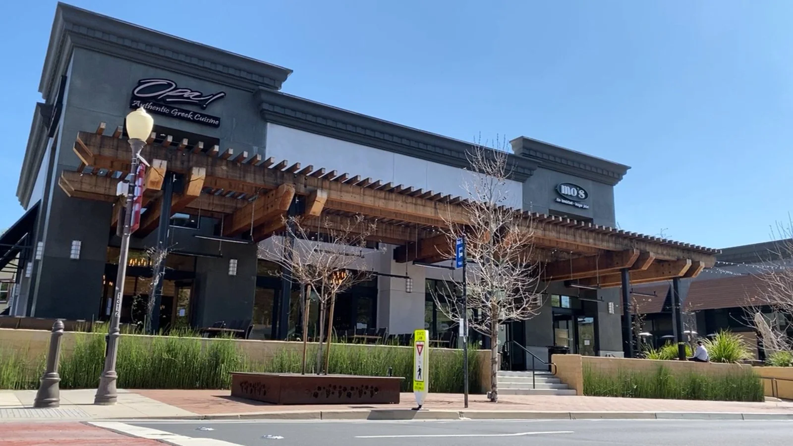 Out-Of-Home Dining in 2025: Performance & Consumer Trends