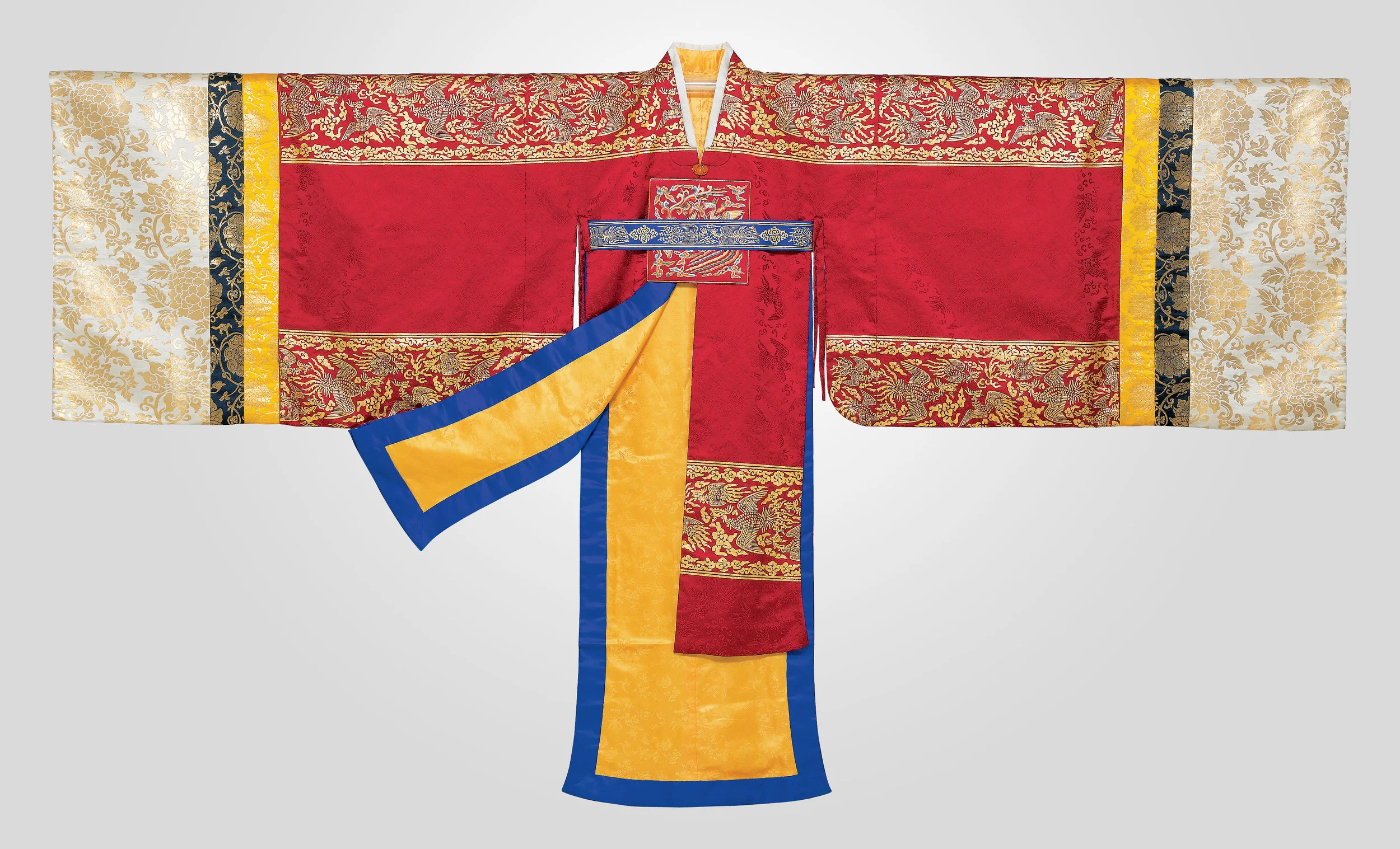 queen's-red-dress.jpg